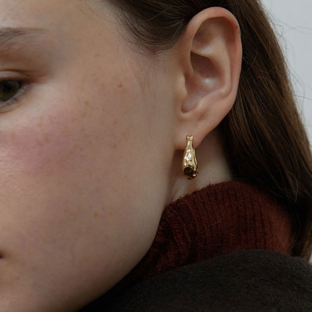 러브미몬스터 후프 이어링 골드(lovememonster Horse Hoof Earrings Gold) - 2