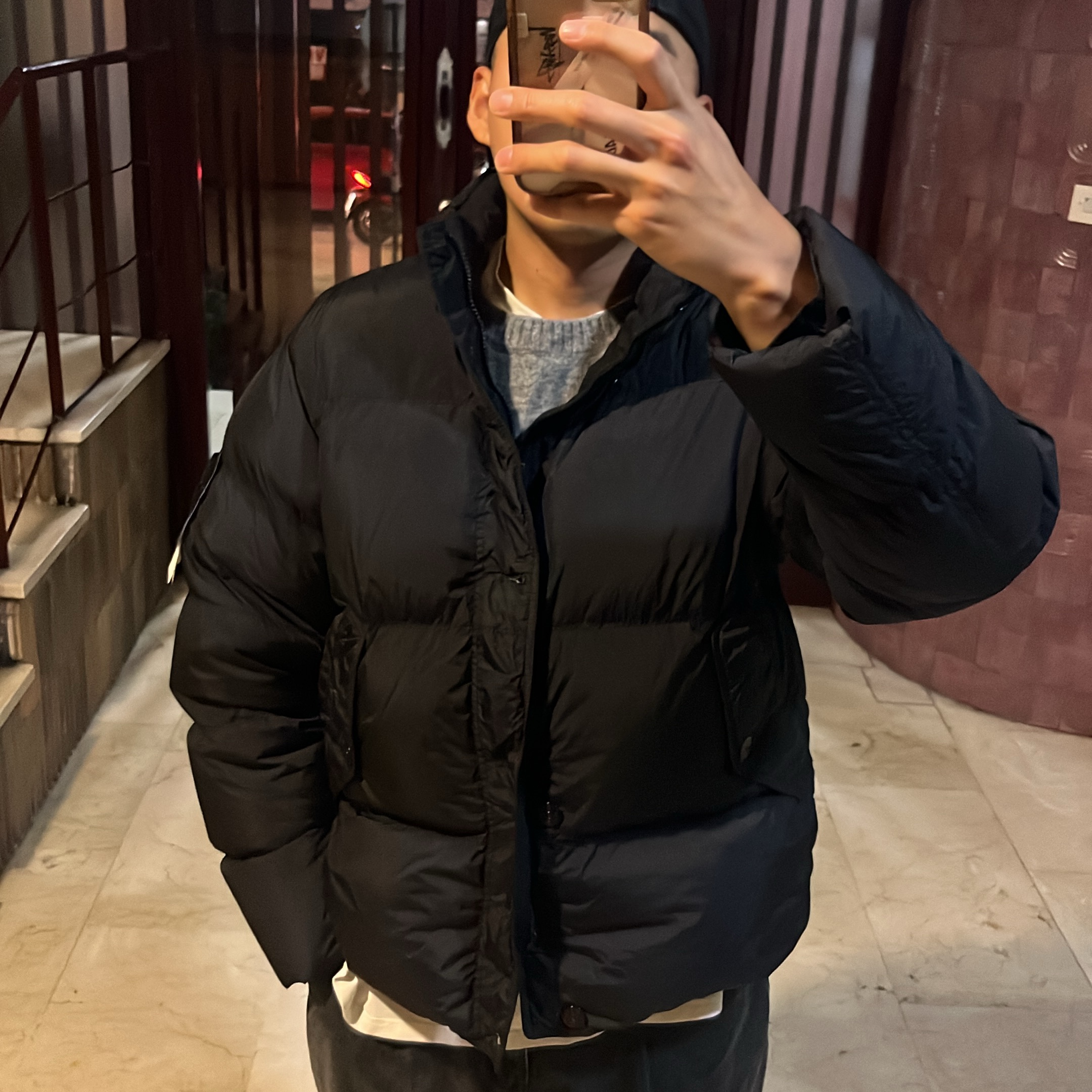 Stone Island 40123 Garment Dyed Crinkle Reps R-NY Down Jacket Black - 24FW 착용 스타일
