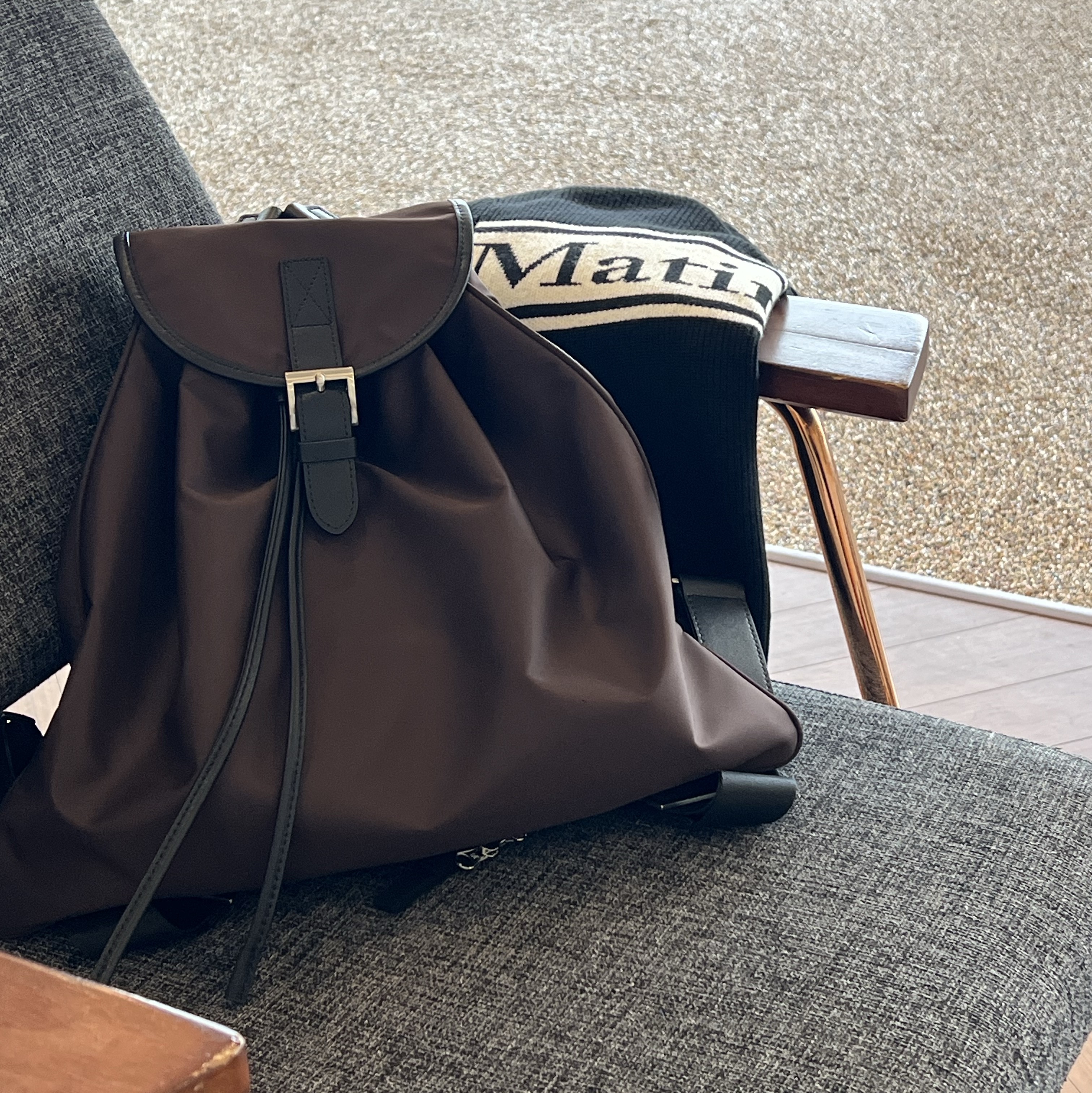 [RE-ORDER] [KREAM 단독] FARVEN Nylon Triangle Backpack Brown 착용 스타일