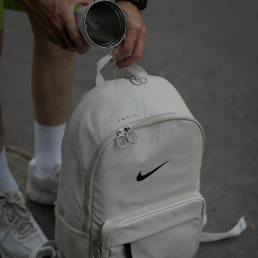 Nike Heritage Winter Eugene Backpack 23L Light Bone 착용 스타일 - 1