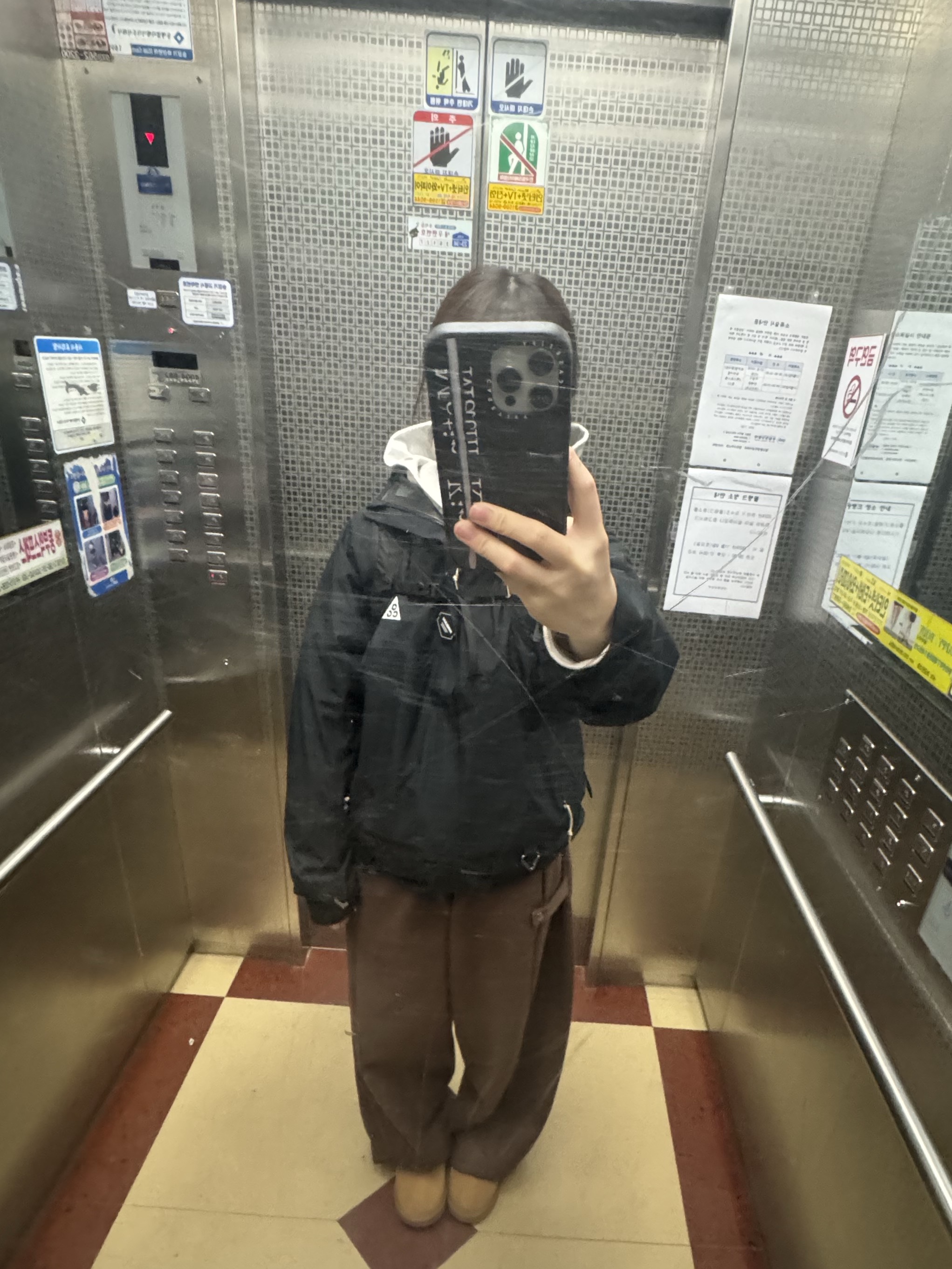 (W) UGG Tasman Slipper Chestnut, Nike ACG Storm-Fit ADV Cascade Rains Full Zip Jacket Black - Asia 착용 스타일