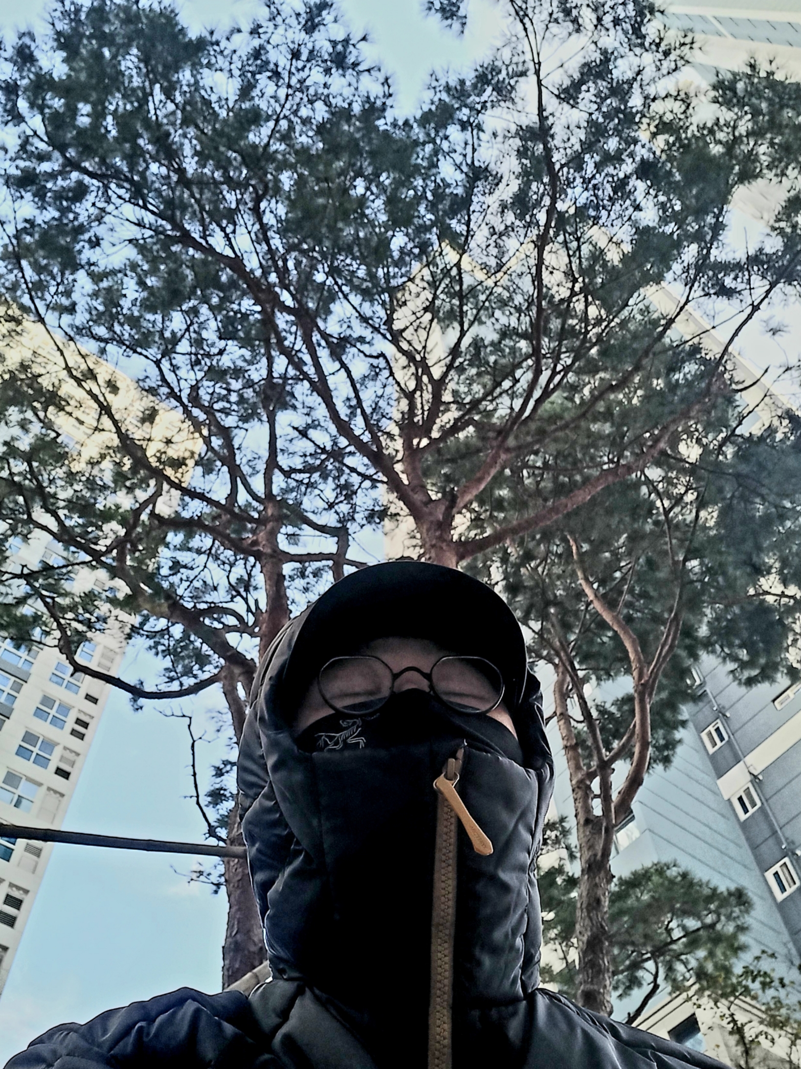 Arc'teryx Small Bird Cap Black, Arc'teryx Rho Neck Gaiter Long Black 착용 스타일 - 4