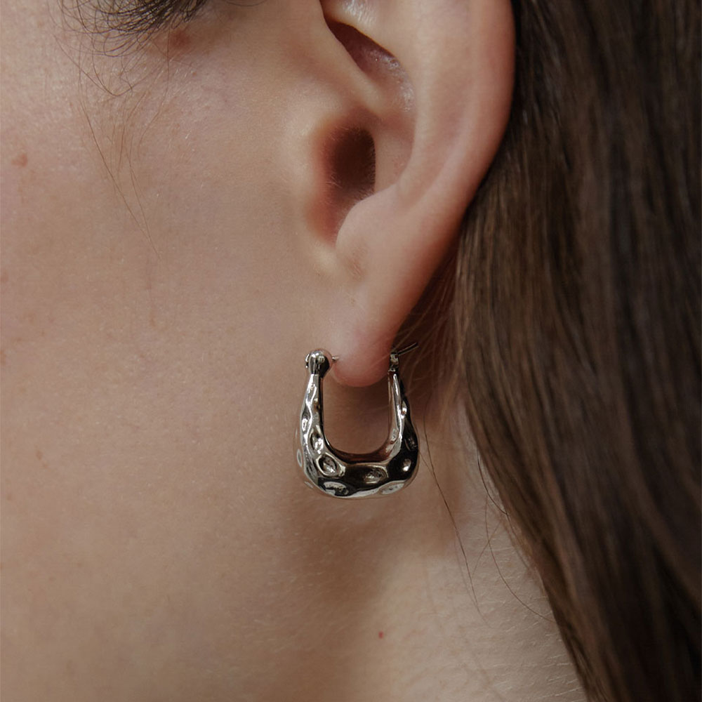 러브미몬스터 후프 이어링 실버(lovememonster Horse Hoof Earrings Silver) - 3