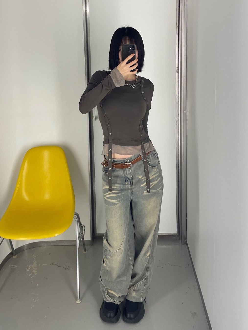 Vacant Archive Women Leno Triple Layered Long Sleeve Top Black, Vacant Archive Women Leno Triple Layered Long Sleeve Top Khaki 착용 스타일