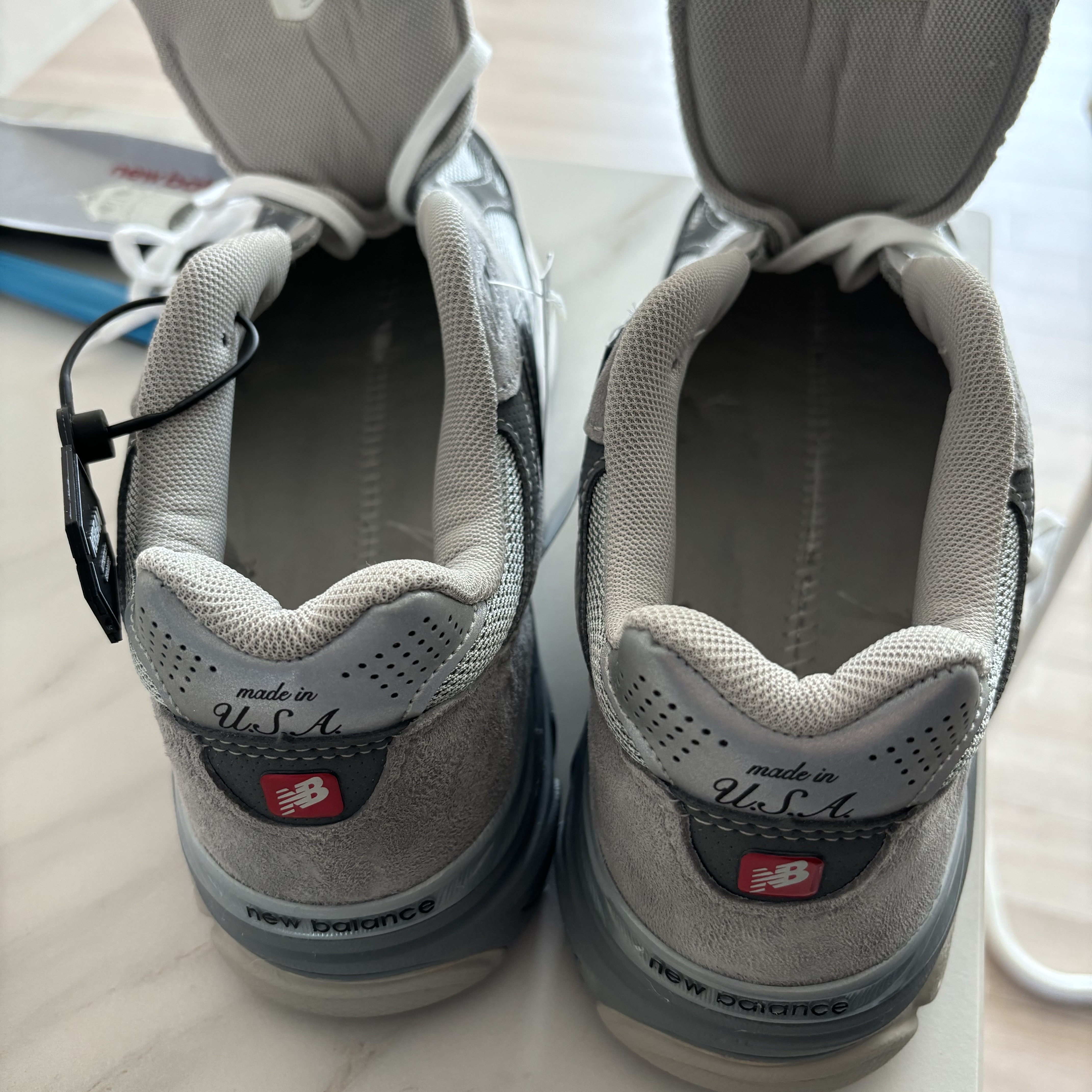 New Balance 990v3 Made in USA Grey - D Standard 착용 스타일 - 2