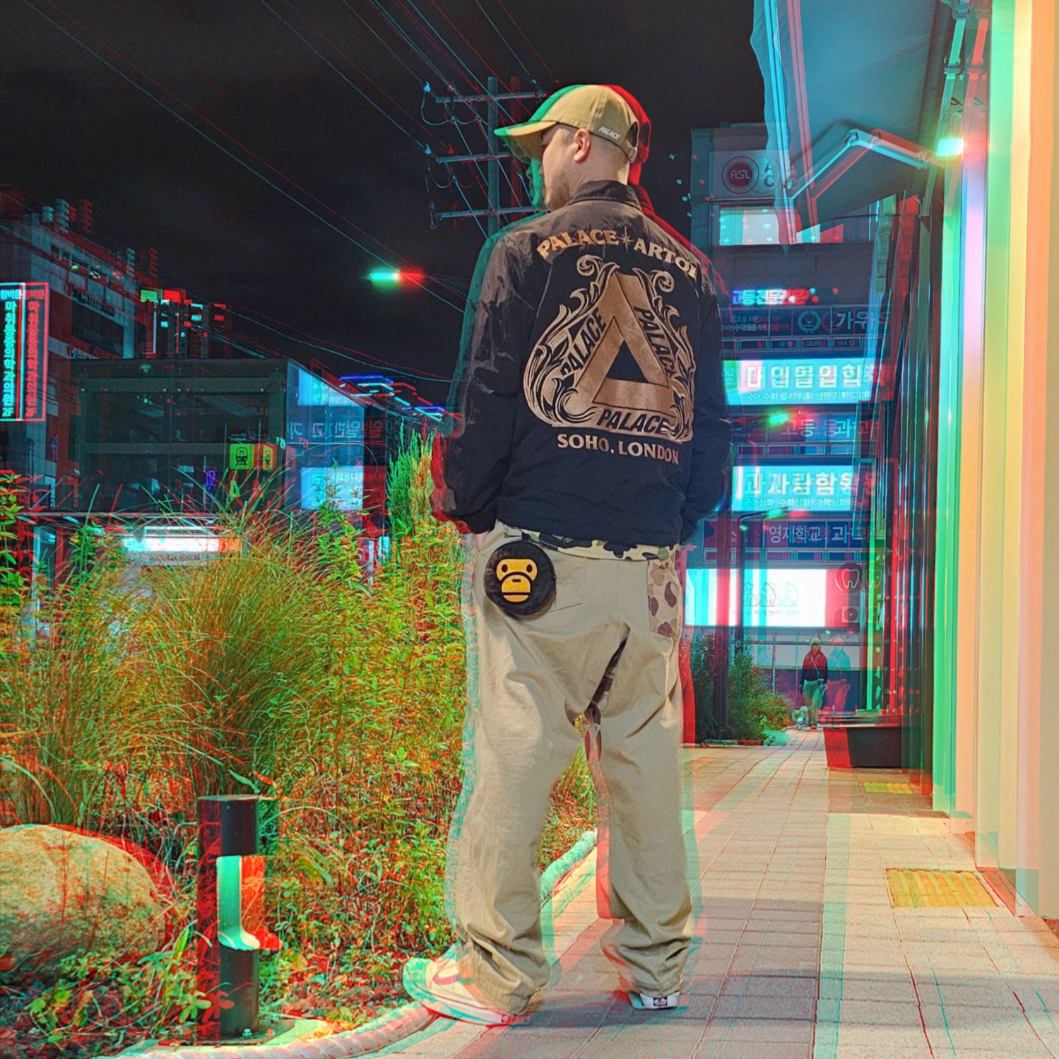 Palace P 6-Panel Olive - 20FW, Palace x Stella Artois Coach Jacket Black - 21FW 착용 스타일