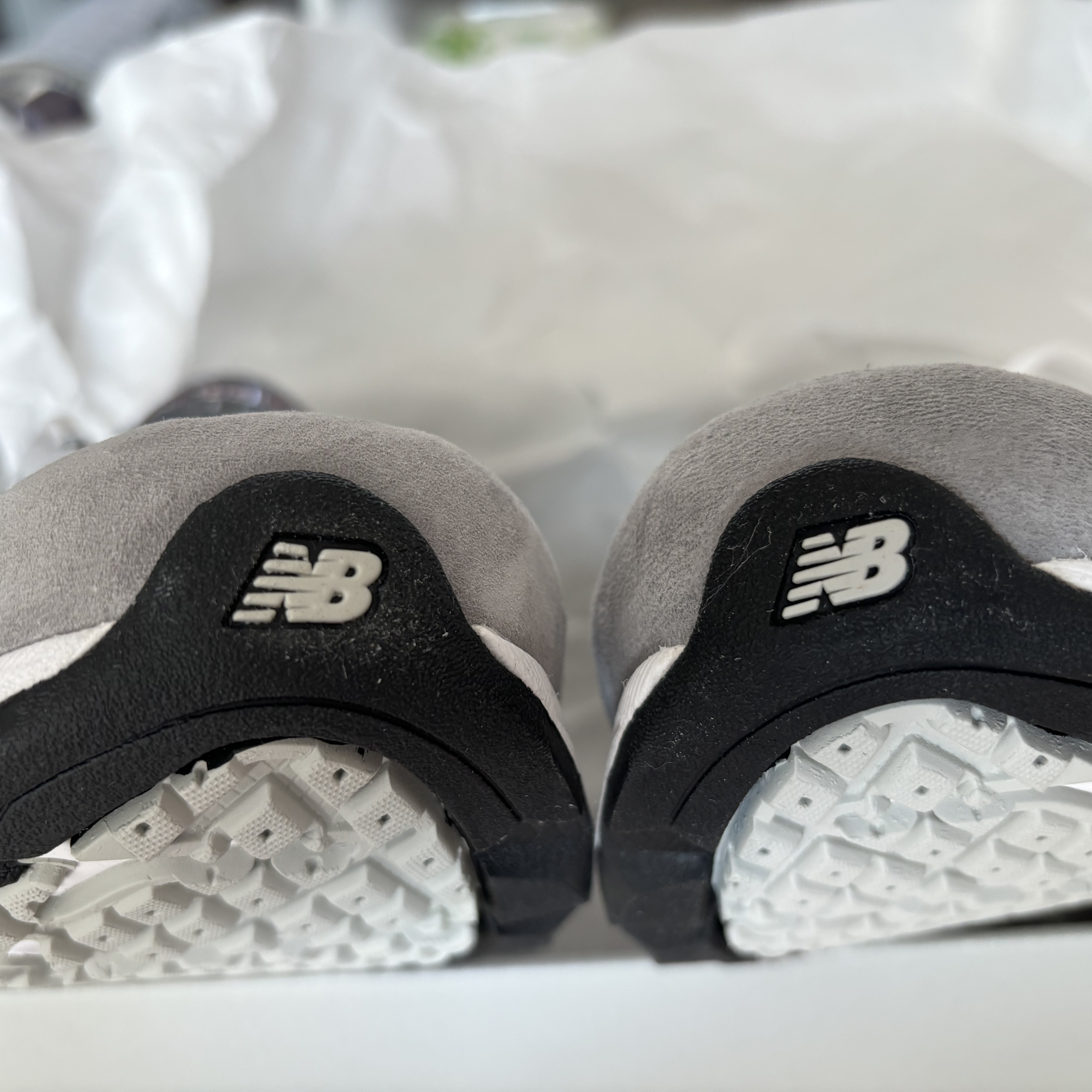 New Balance 990v3 Made in USA Grey - D Standard 착용 스타일