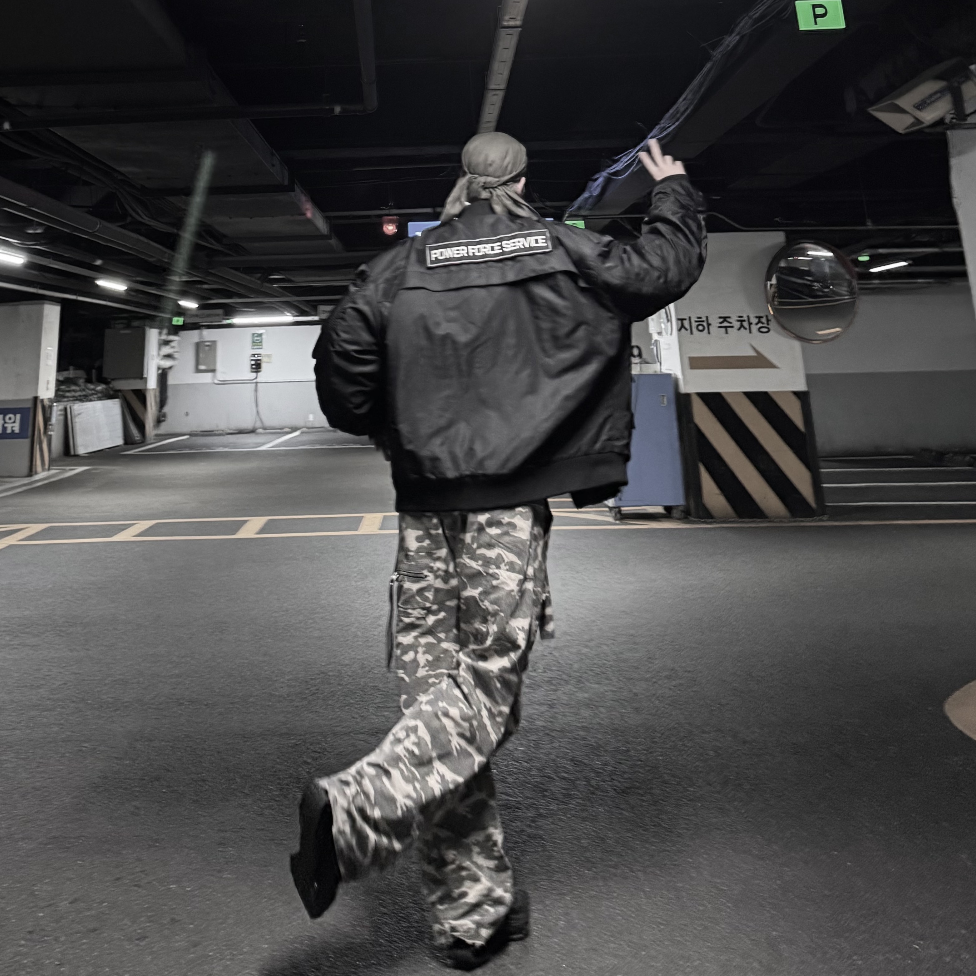 Wapworks Wide Safety Cargo Pants Camo, Nike x Matthew M Williams Zoom 004 Triple Black 착용 스타일