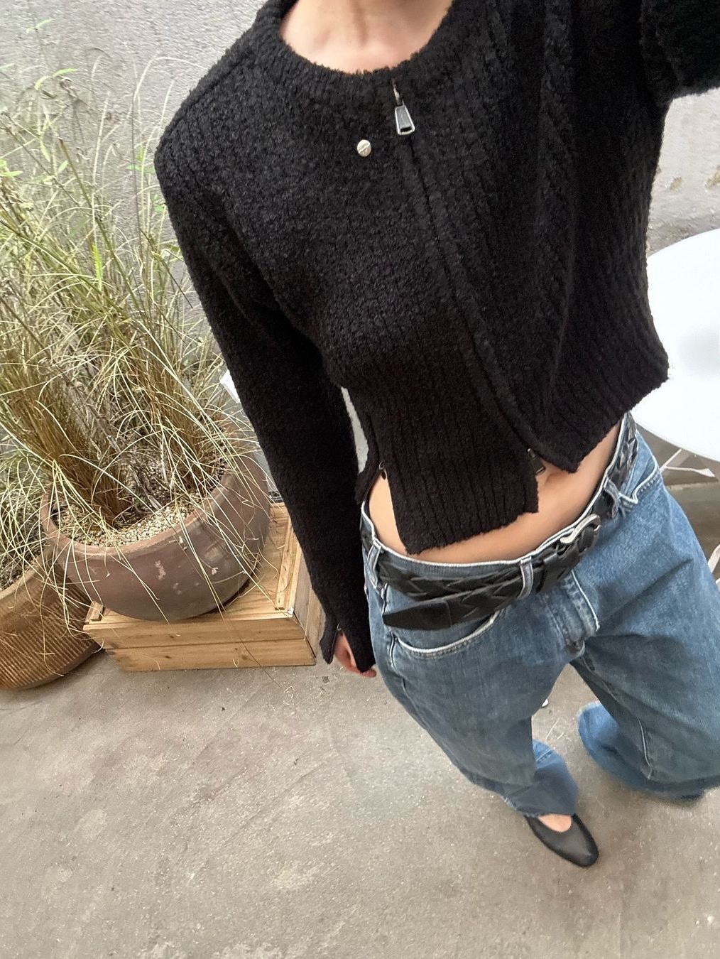 Vacant Archive Neah Knitted Zip-Up Grey, Vacant Archive Neah Knitted Zip-Up Black 착용 스타일