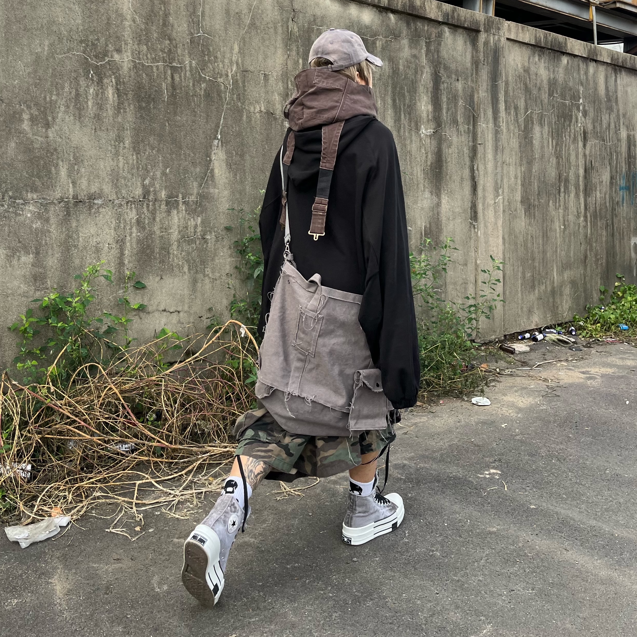 Converse x Drkshdw DBL Drkstar Overdye Chuck 70 Hi Concrete 착용 스타일 - 7