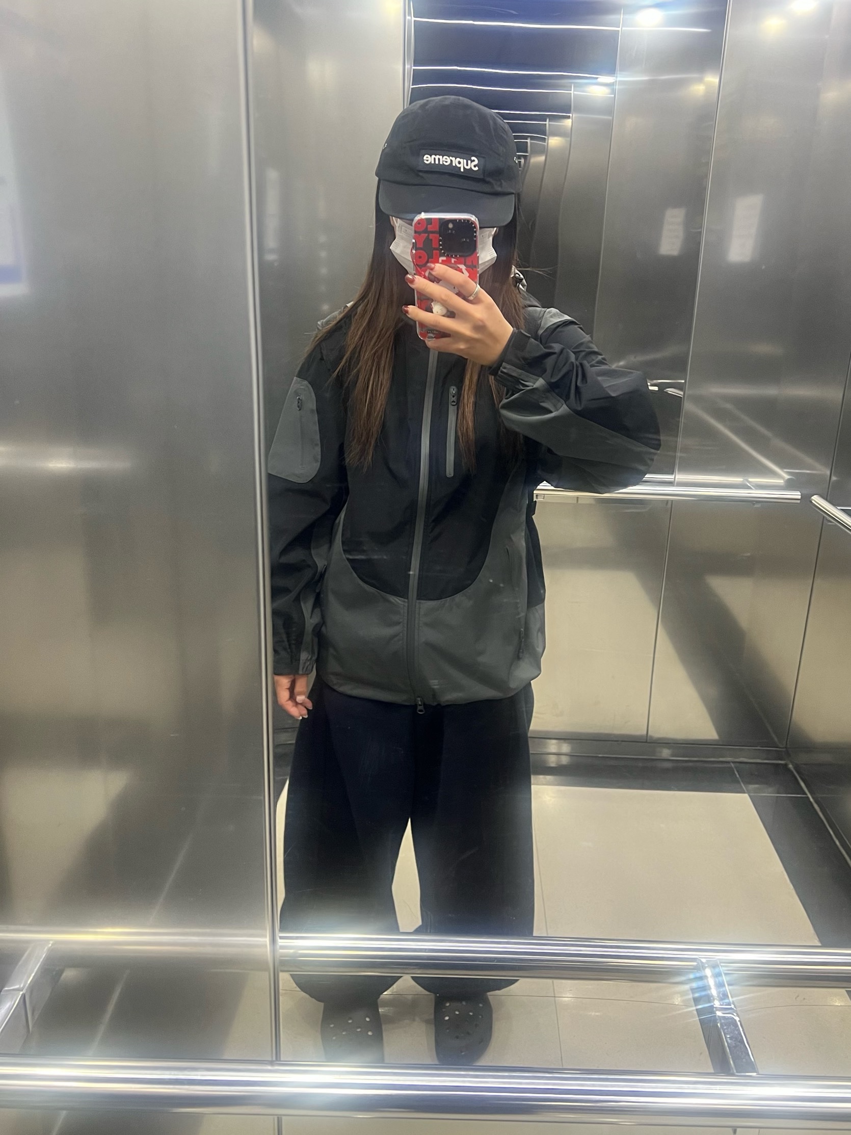 Sansan Gear Insulation Jacket Black, Supreme Military Camp Cap Black - 23FW 착용 스타일