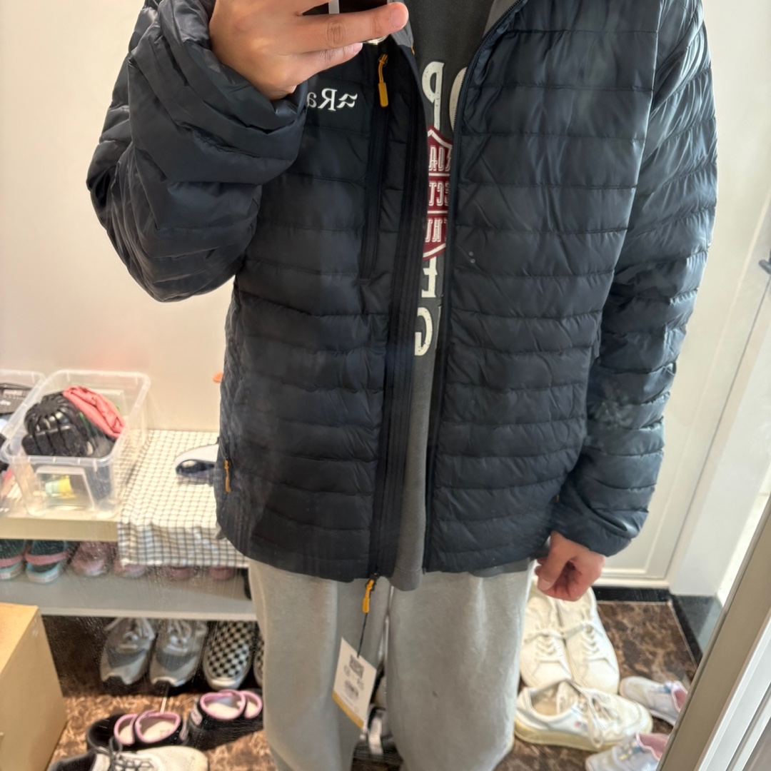 Rab Microlight Alpine Jacket Beluga 착용 스타일 - 1