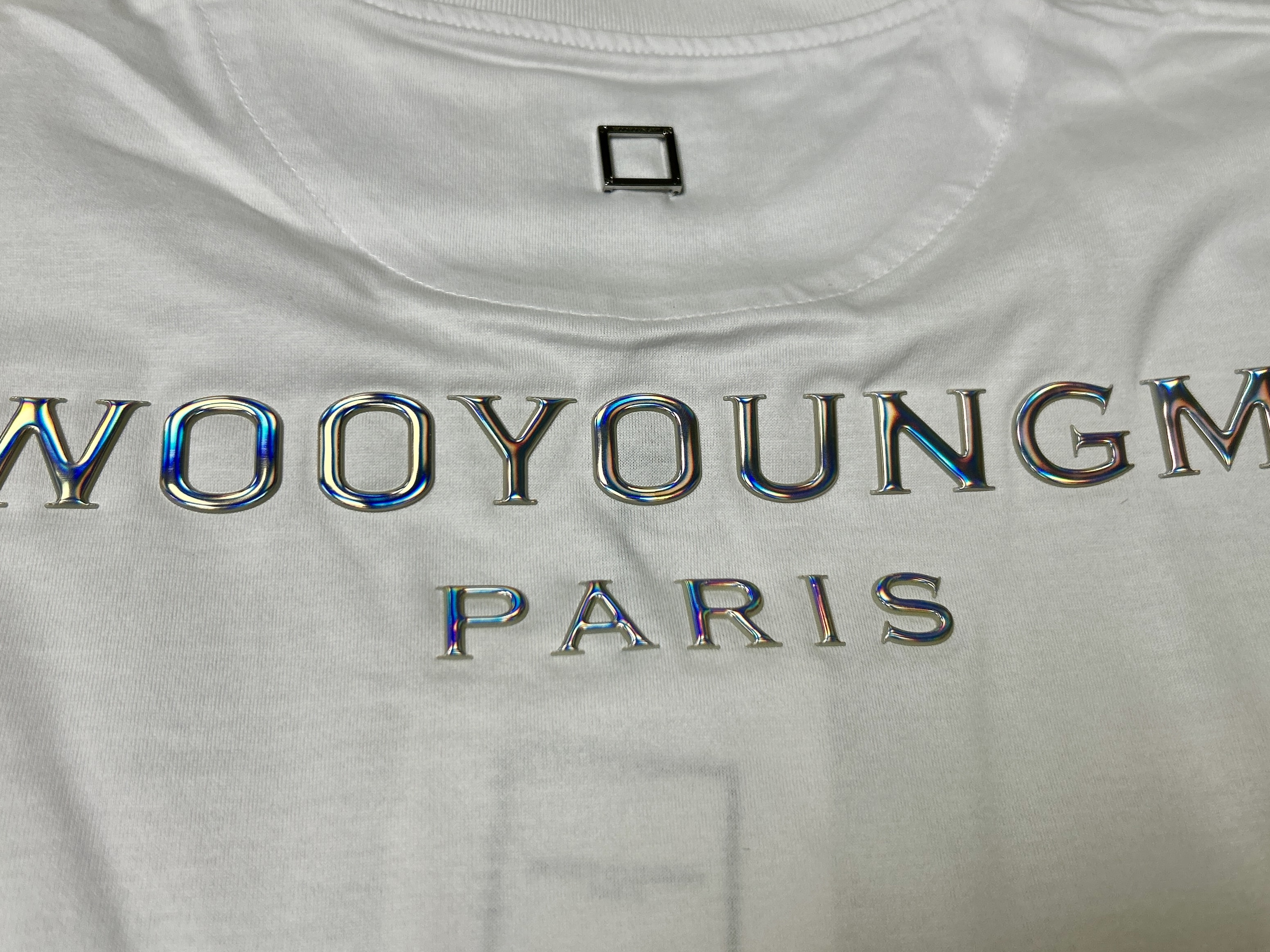 Wooyoungmi Metallic Embossed Back Logo T-Shirt White - 24SS 착용 스타일