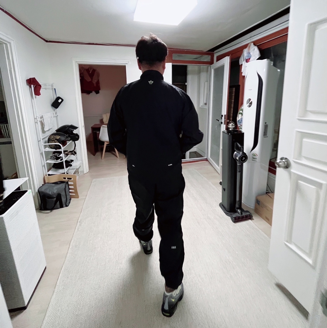 Nike x Drake Nocta Woven Track Pants Black (FN7668-010), Nike x Drake Nocta Nylon Track Jacket Black (FN7666-010) 착용 스타일 - 1