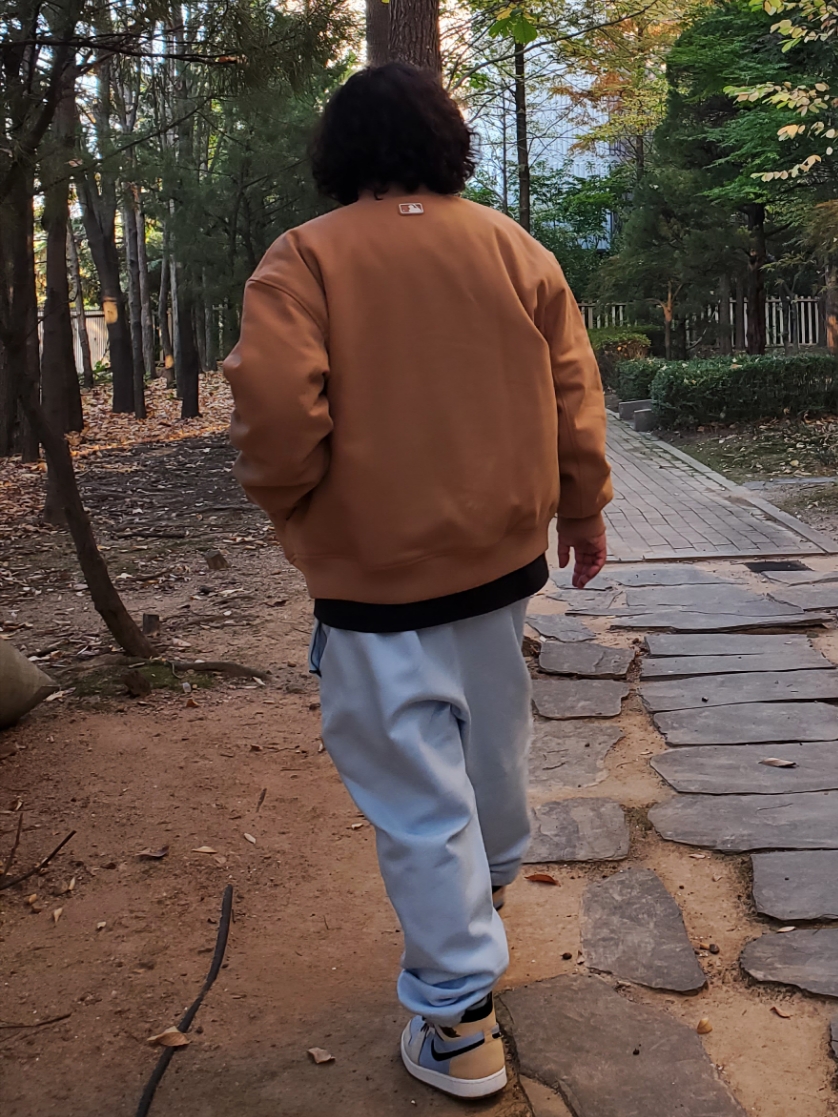 Nike NRG Solo Swoosh Fleece Pants Celestine Blue - US/EU, (W) Jordan 1 Zoom Air CMFT Psychic Blue Sesame 착용 스타일 - 3
