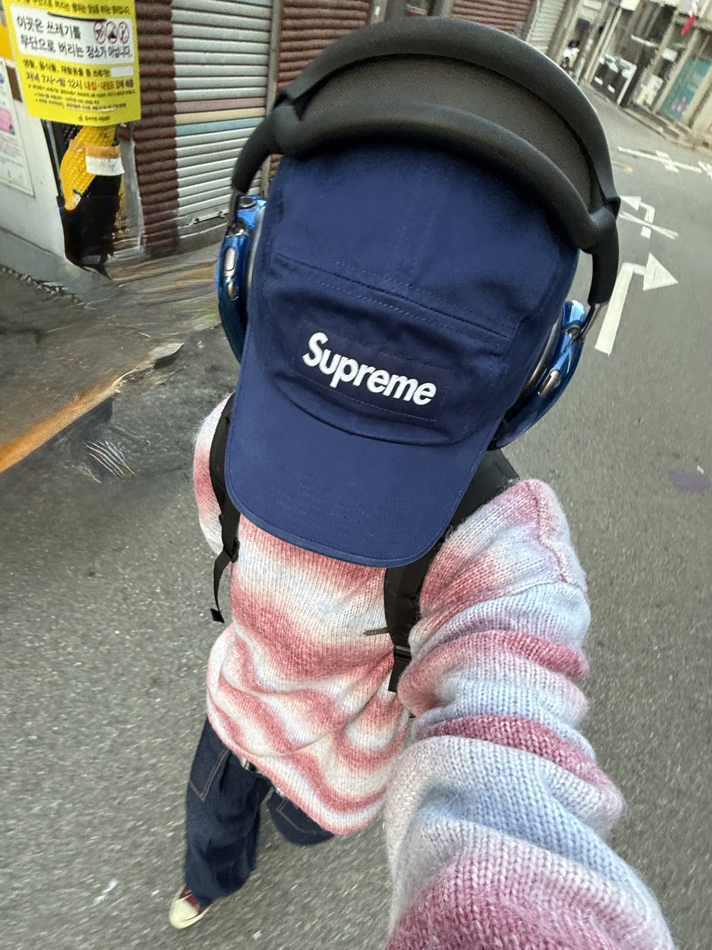 Supreme Backpack Black - 23FW, Apple AirPods Max Lightning Space Gray (Korean Ver.) 착용 스타일 - 5