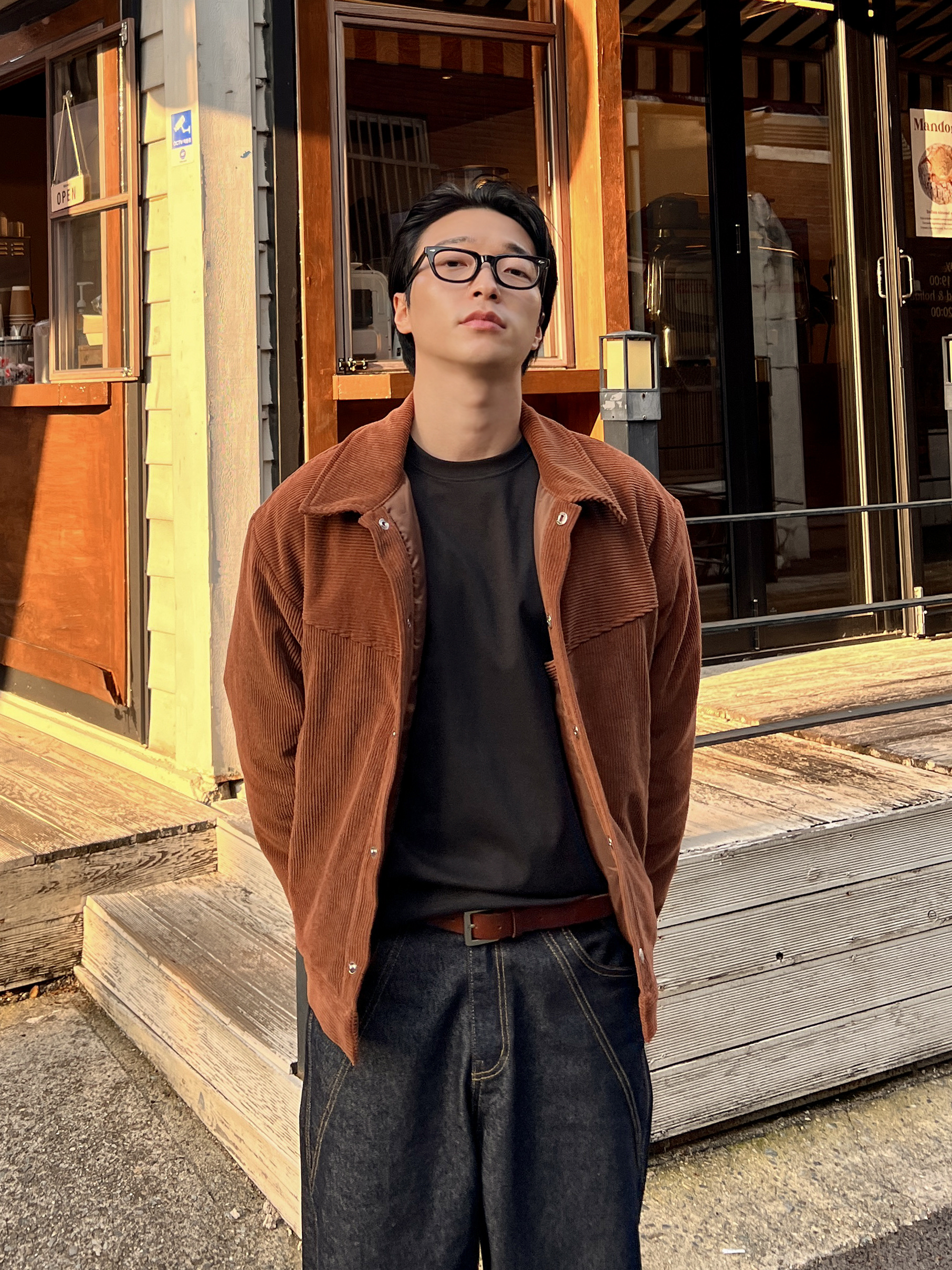 Clarks Wallabee Gore-Tex Black Suede, Clarks Wallabee Black Suede 착용 스타일 - 3