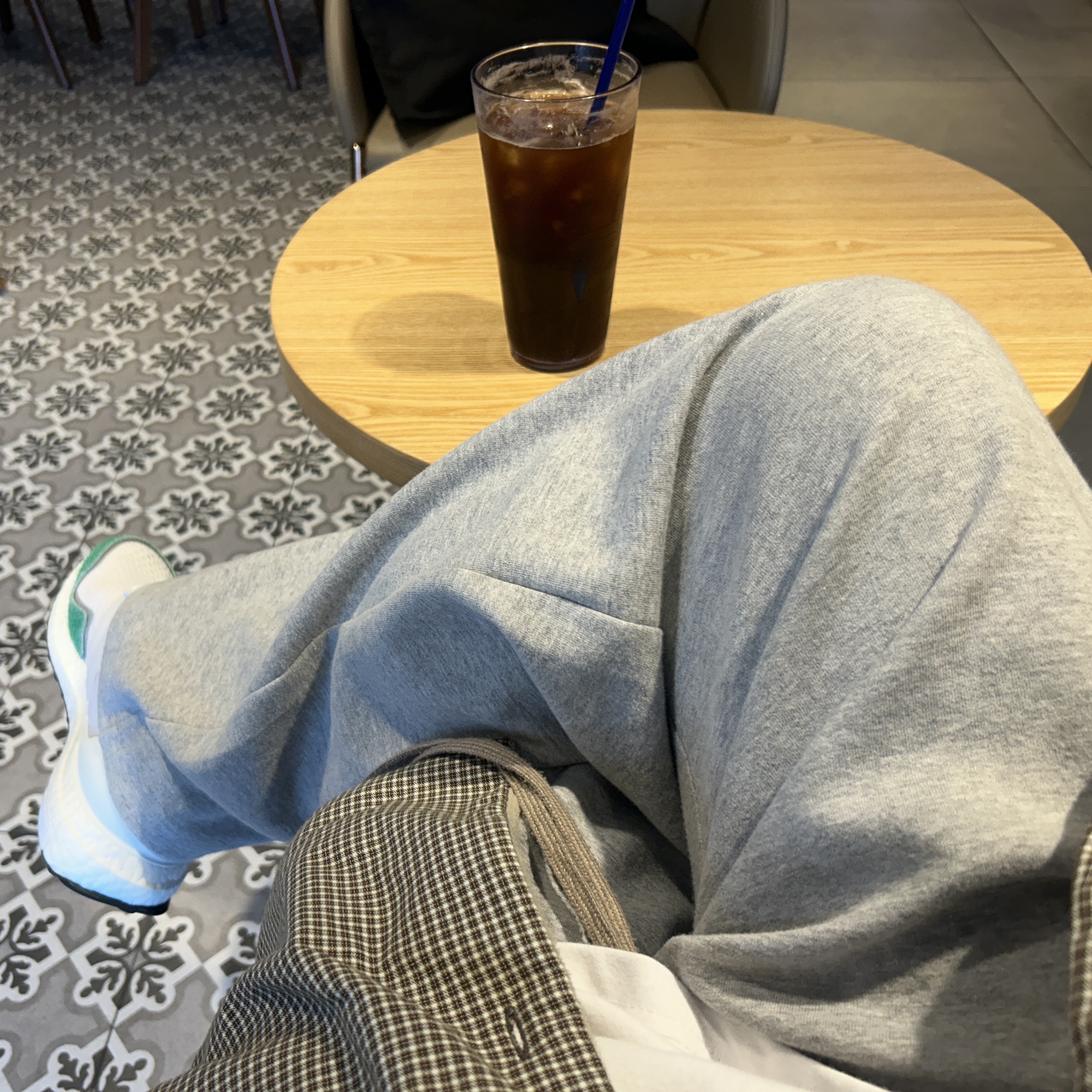 Adidas Ultraboost 1.0 DNA Cloud White Green 착용 스타일