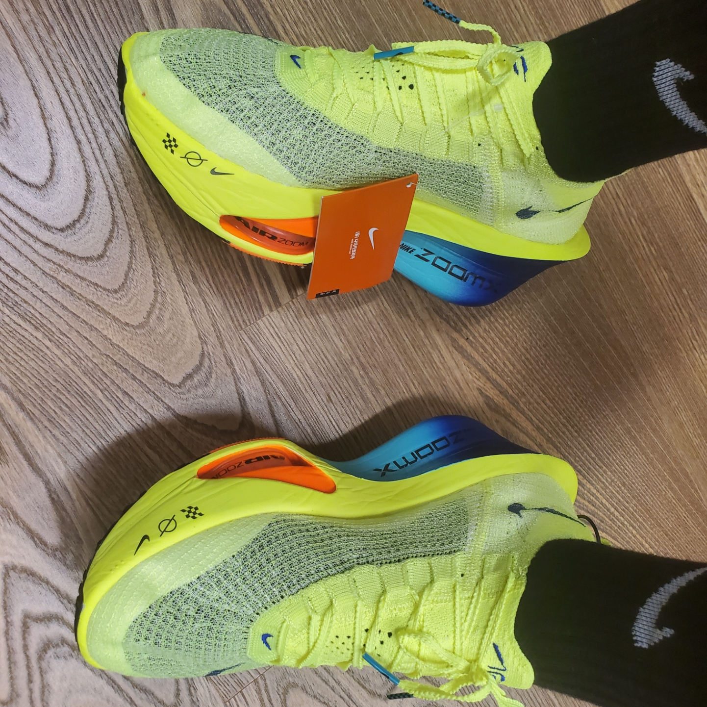 Nike Air Zoom Alphafly Next% 3 Volt 착용 스타일 - 4