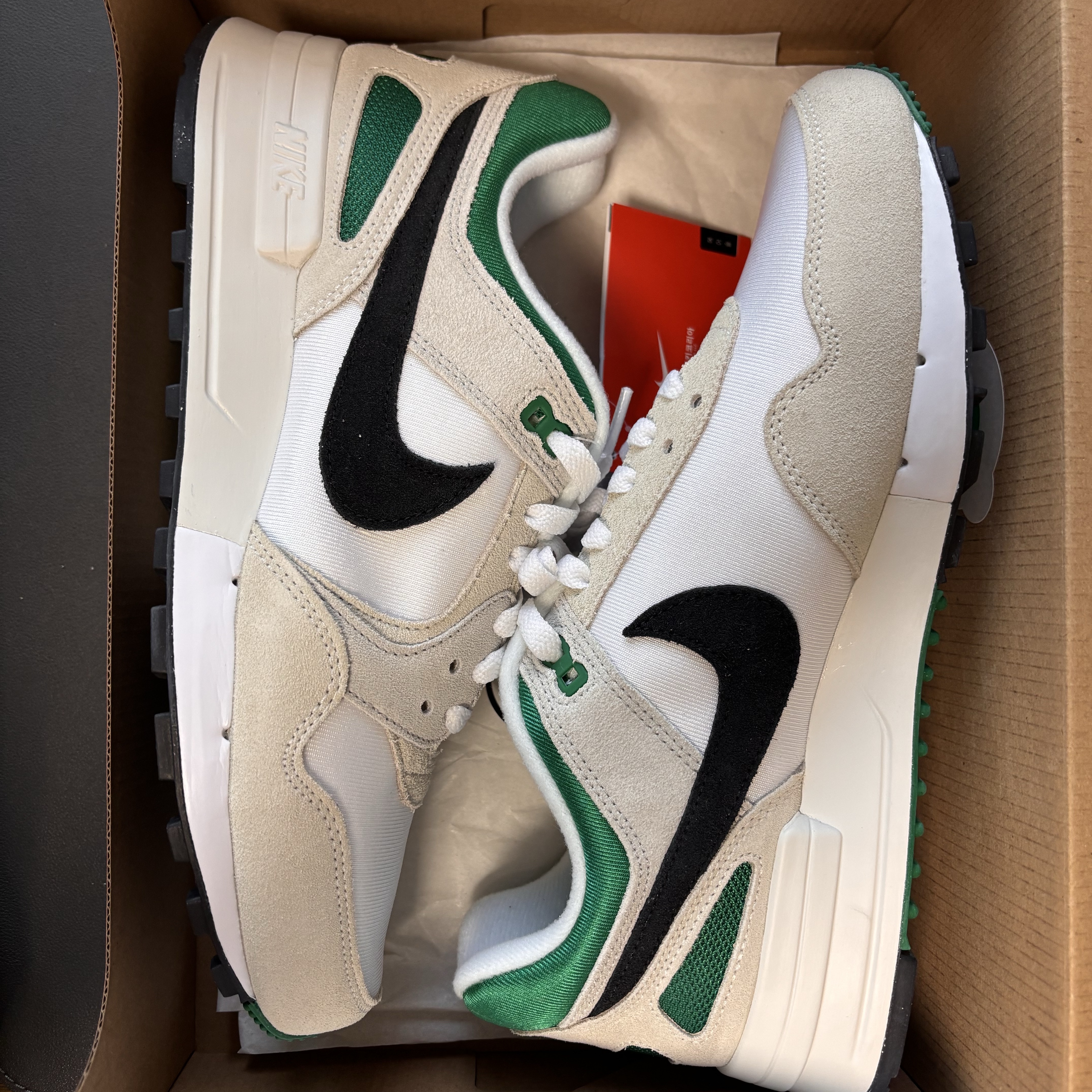 Nike Air Pegasus 89 White Malachite 착용 스타일