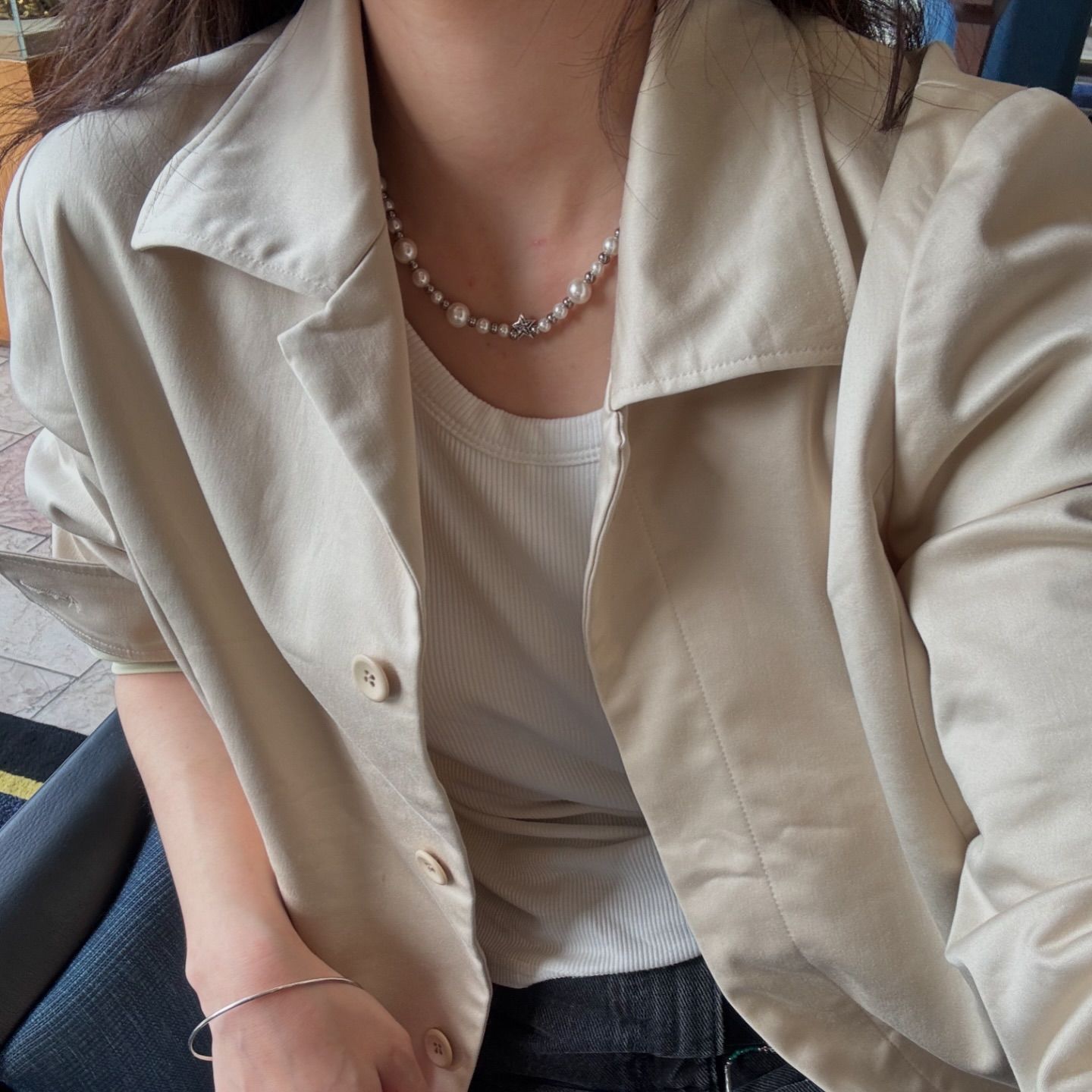 Scudo White Pearl Sea Star Necklace 착용 스타일 - 2