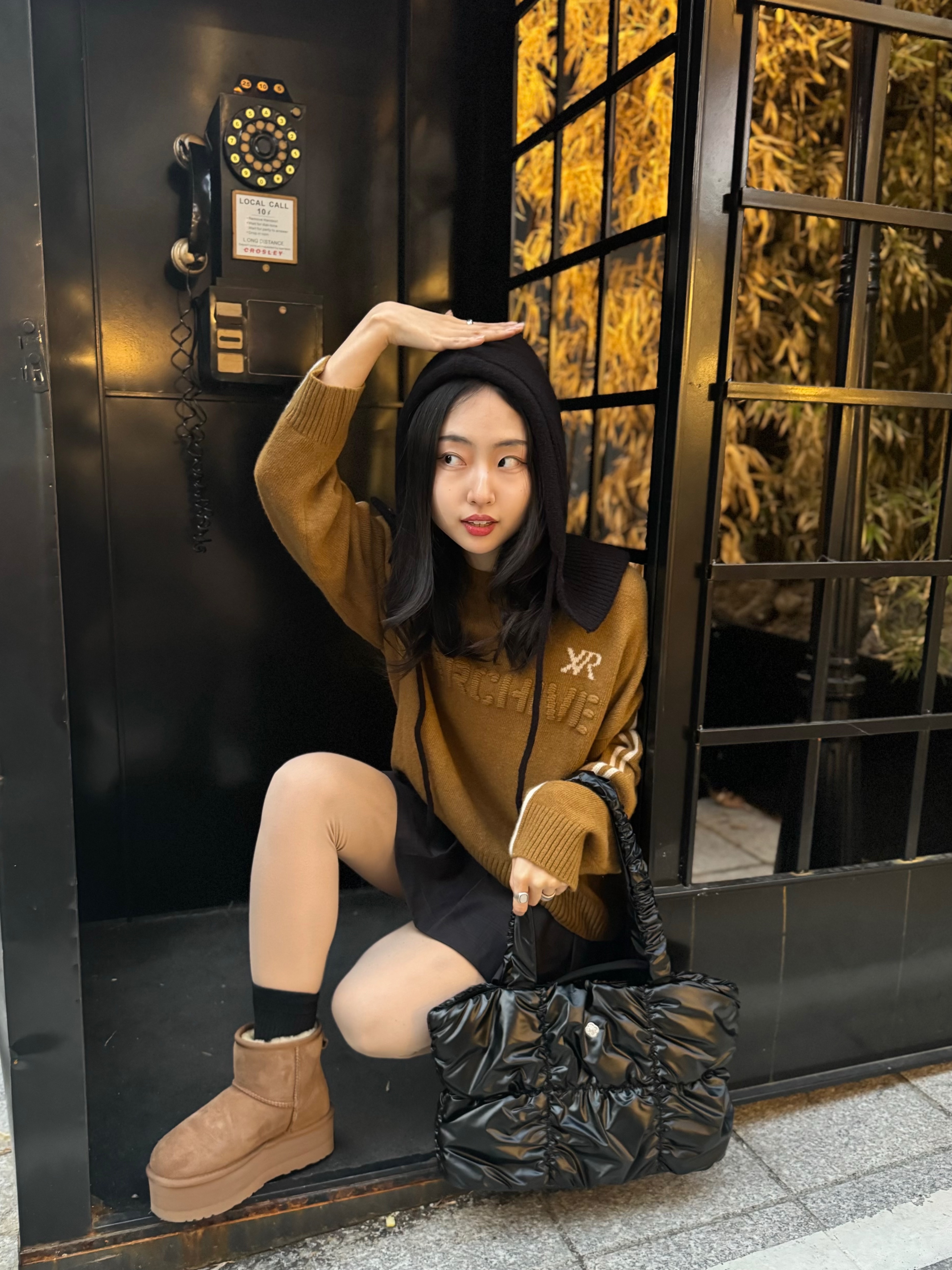 (W) UGG Classic Ultra Mini Platform Boots Chestnut 착용 스타일 - 7