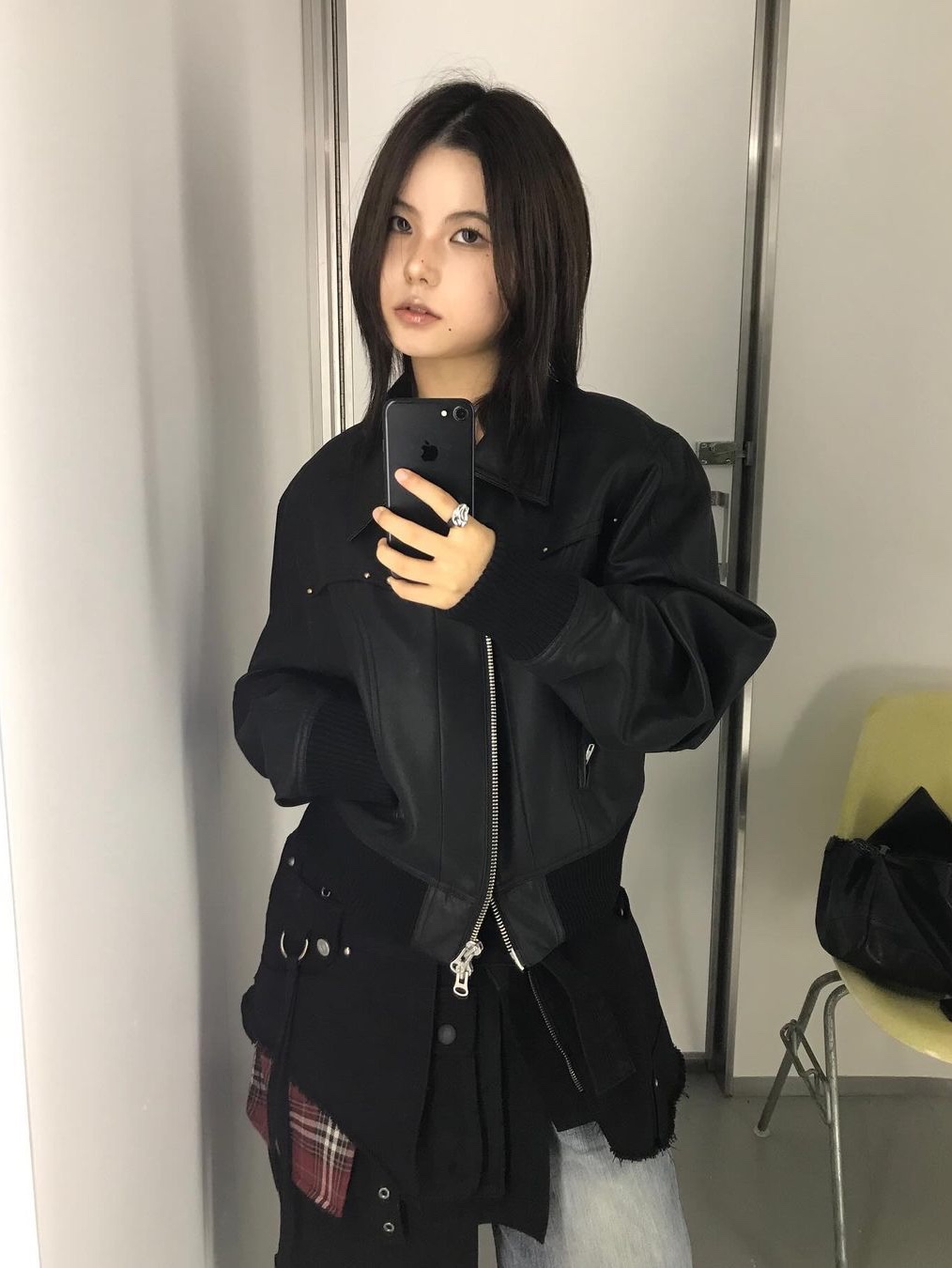 Vacant Archive Bellamy Leather Colloar Jacket Black, Vacant Archive Bellamy Leather Colloar Jacket Brown 착용 스타일