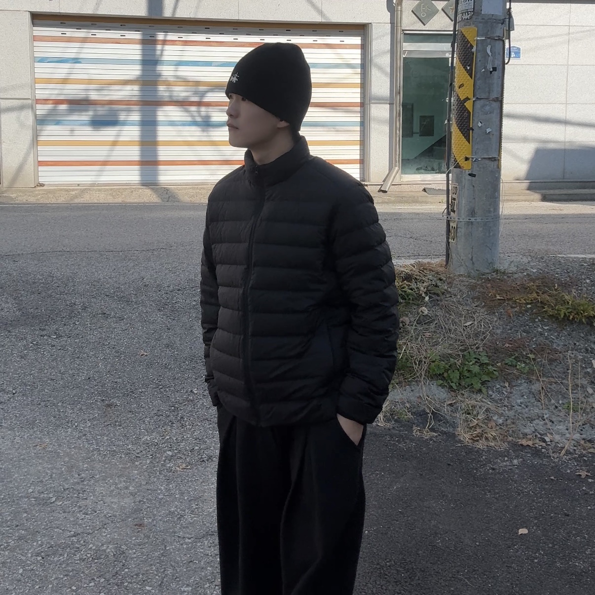Stussy Basic Skullcap Beanie Black 착용 스타일 - 2