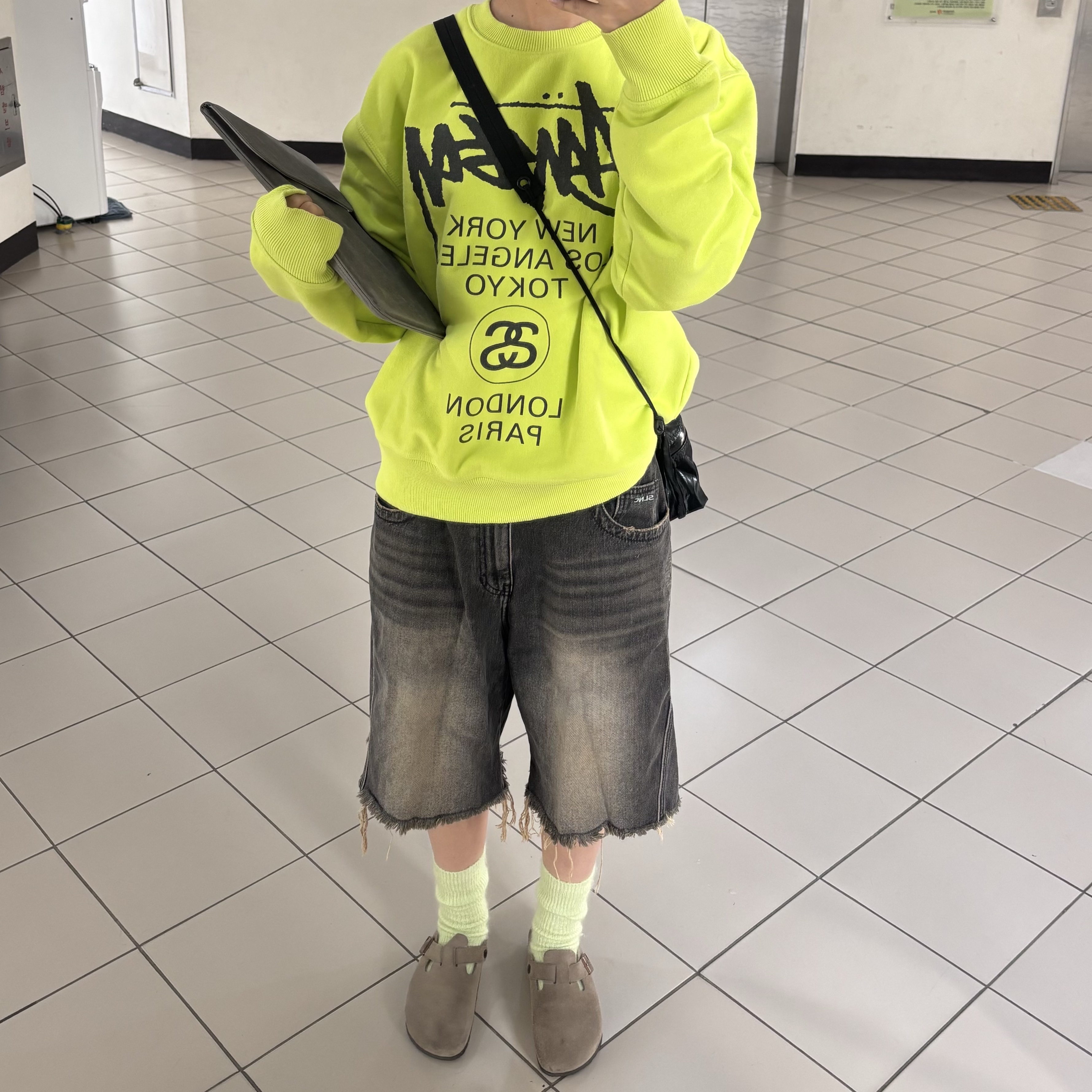 Stussy Shaggy Mohair Socks Black, Birkenstock Boston Suede Leather Taupe - Regular 착용 스타일