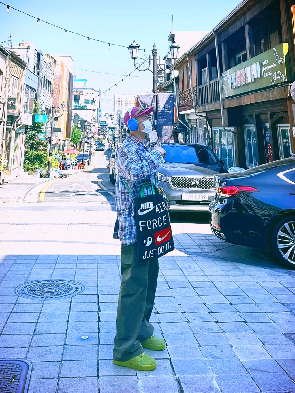 Nike x Cactus Plant Flea Market Air Force 1 Low Moss 착용 스타일