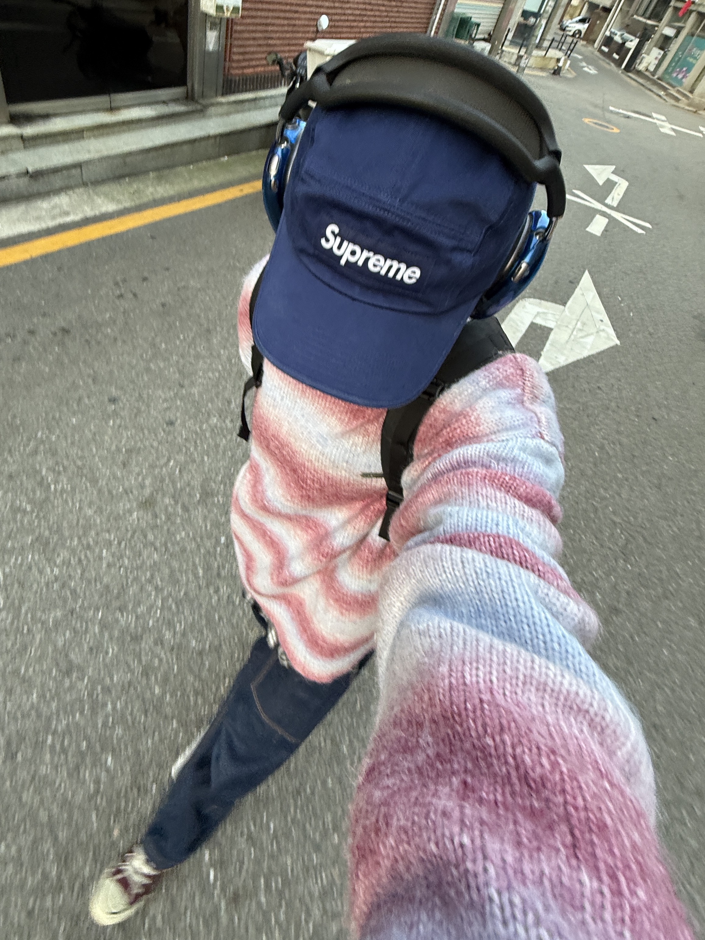 Supreme Backpack Black - 23FW, Apple AirPods Max Lightning Space Gray (Korean Ver.) 착용 스타일 - 8