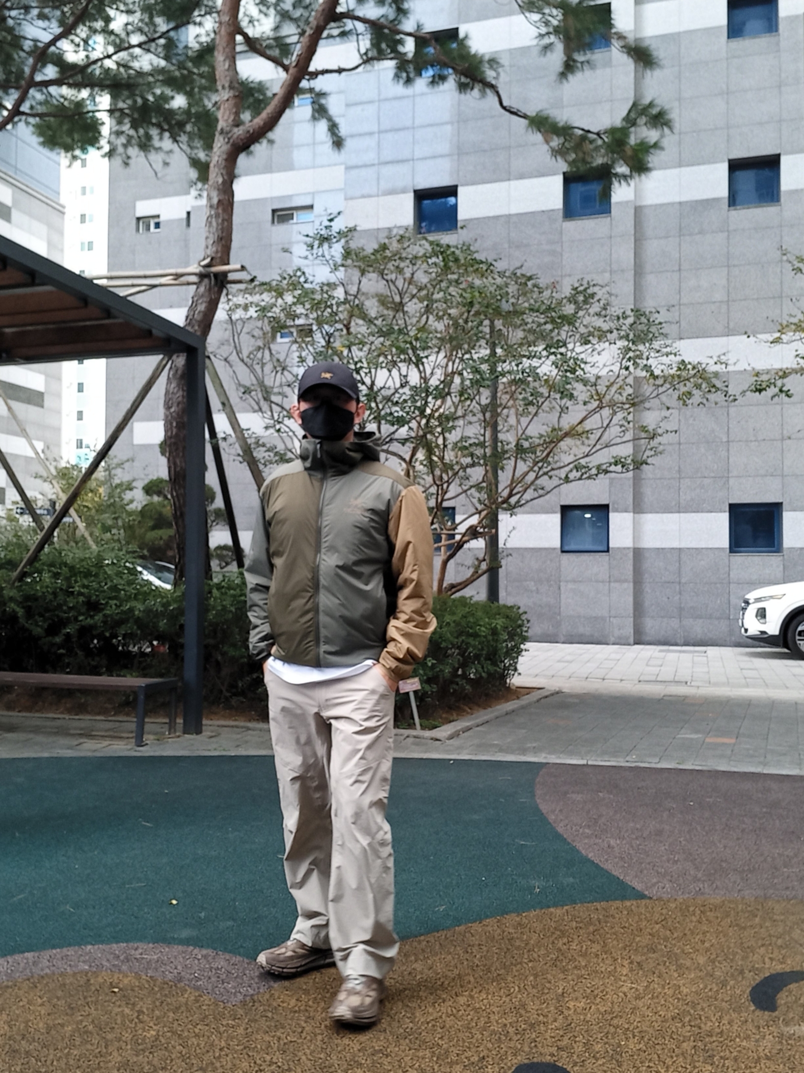 Arc'teryx Small Bird Cap Black, Arc'teryx Atom LT Hoody Tatsu Forage 착용 스타일 - 1