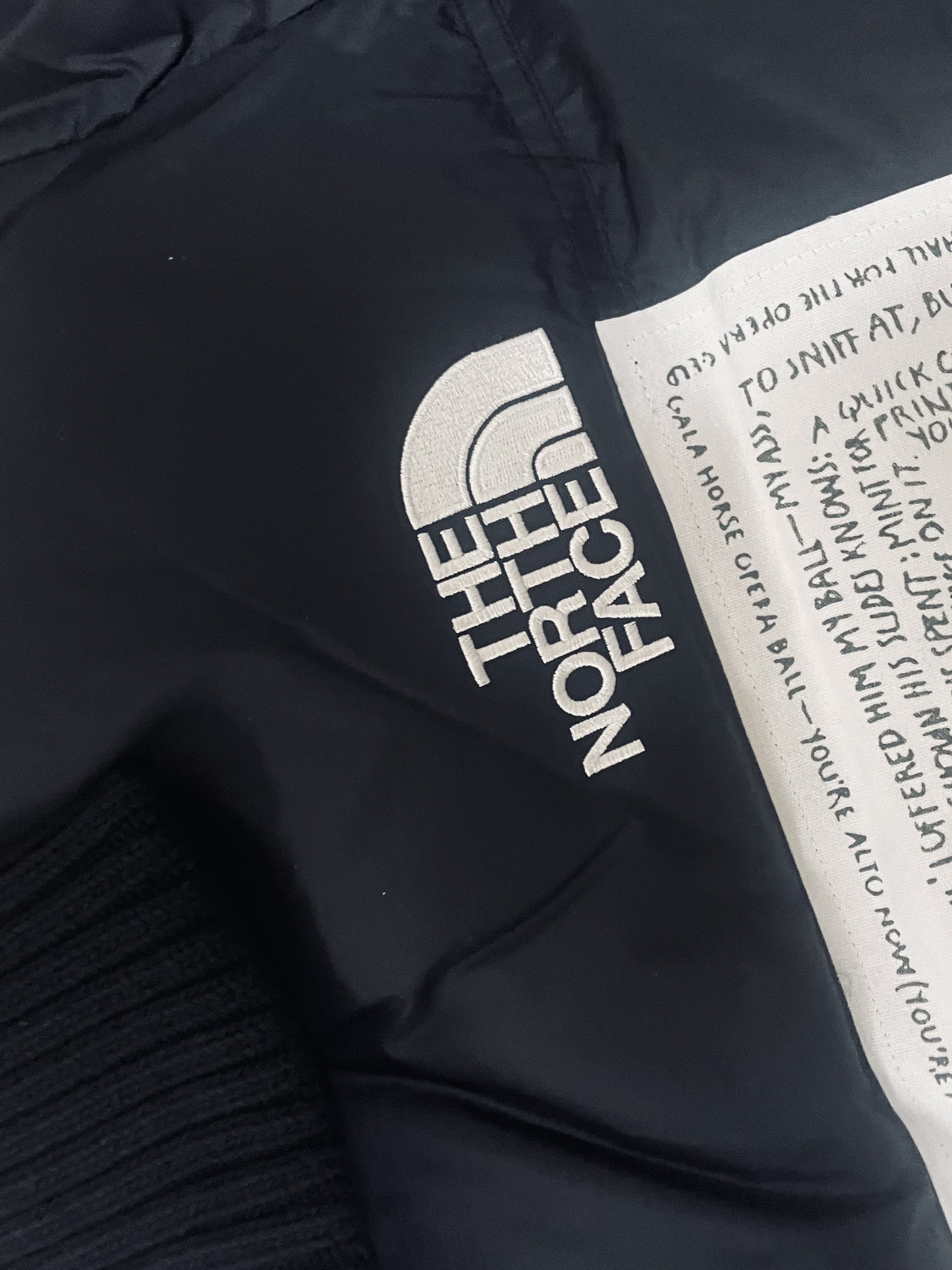 Supreme x The North Face Nuptse Jacket Black - 24FW, Supreme Overdyed Beanie Black 착용 스타일 - 3