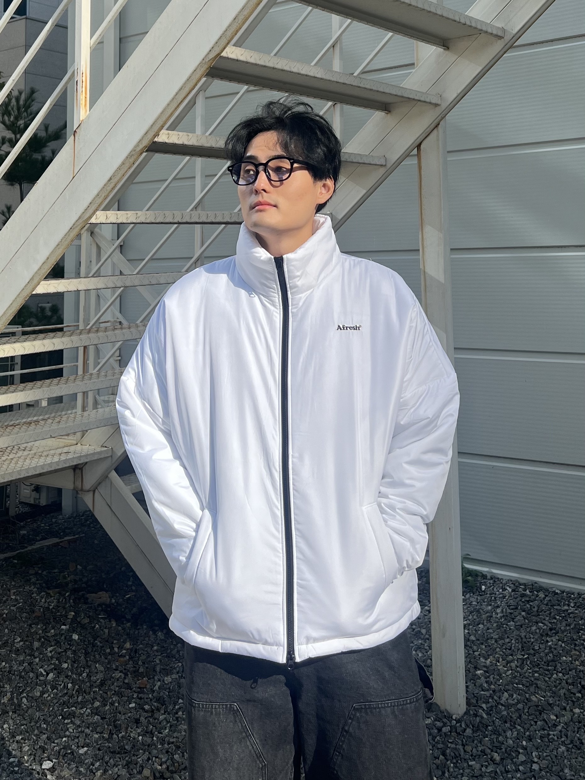 Balenciaga Track Sneakers White 착용 스타일 - 2