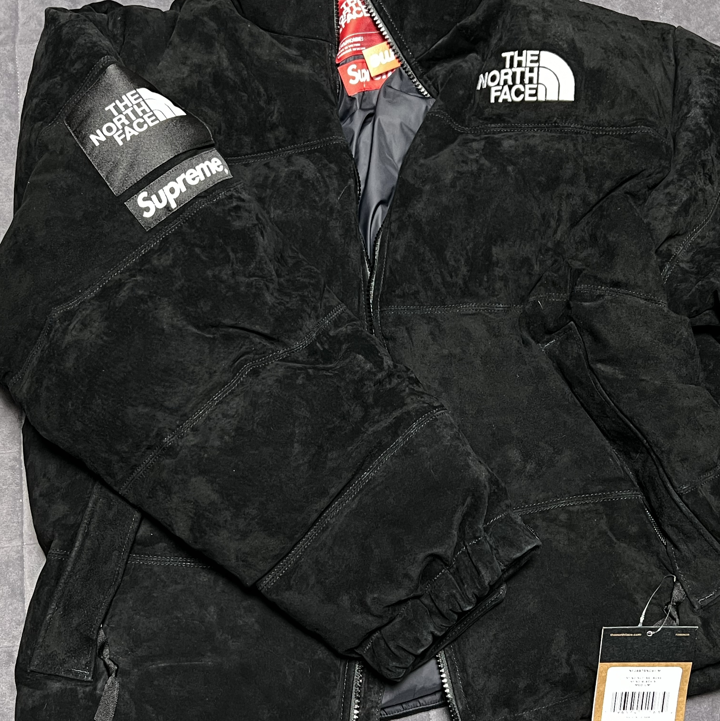 Supreme x The North Face Suede Nuptse Jacket Black - 23FW 착용 스타일