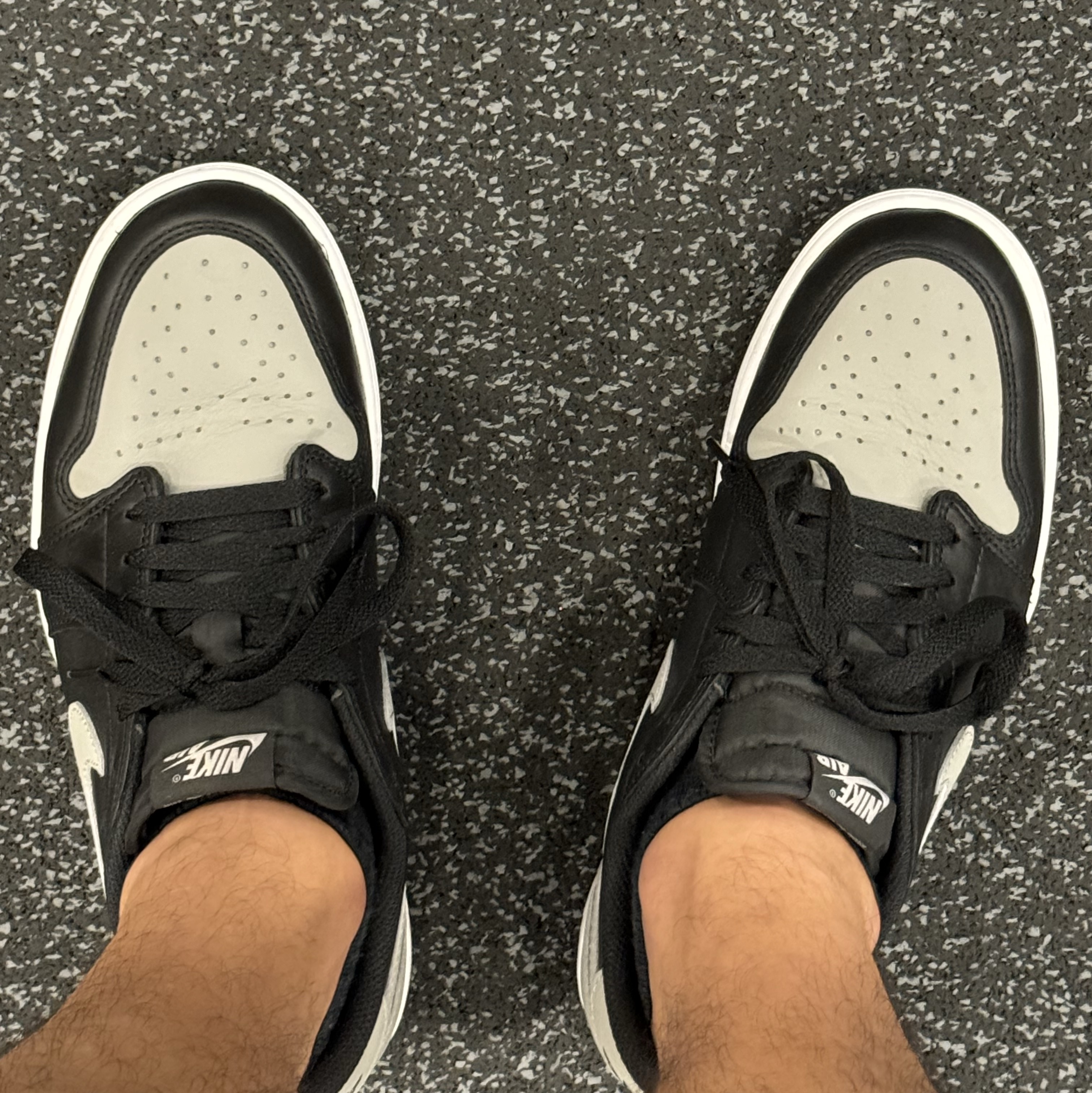 Jordan 1 Retro Low OG Shadow 착용 스타일
