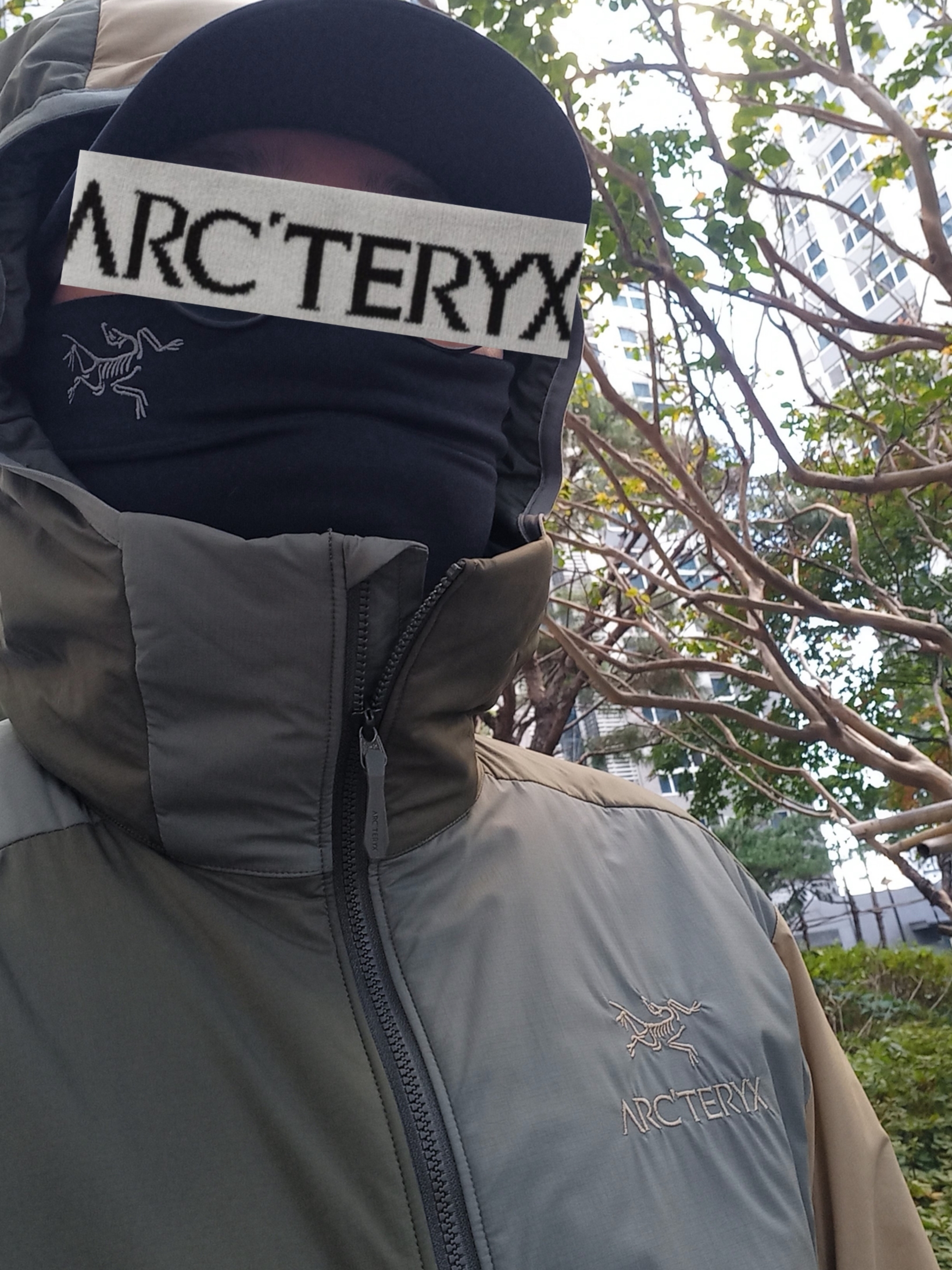 Arc'teryx Atom LT Hoody Tatsu Forage, Arc'teryx Small Bird Cap Black 착용 스타일 - 2