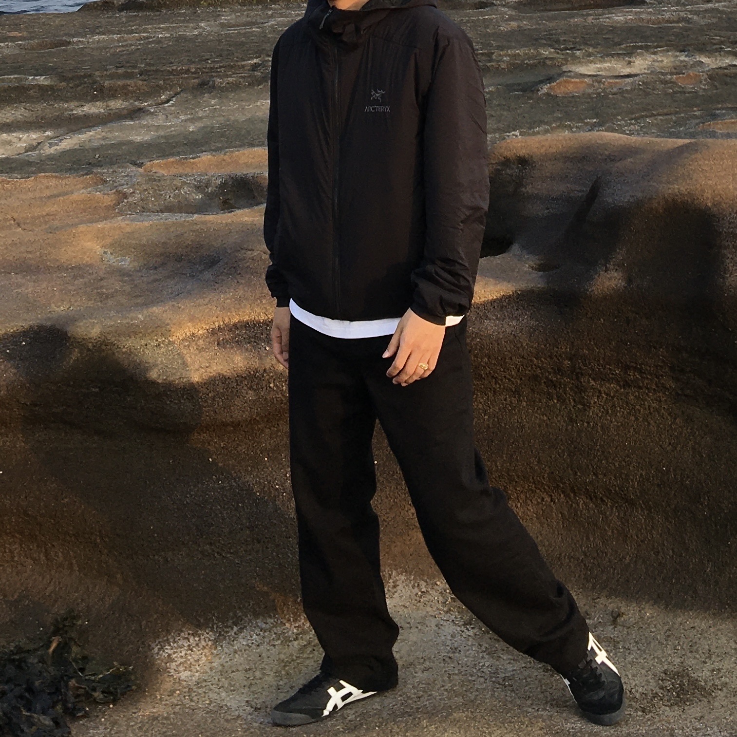 Arc'teryx Atom LT Hoody Black 착용 스타일