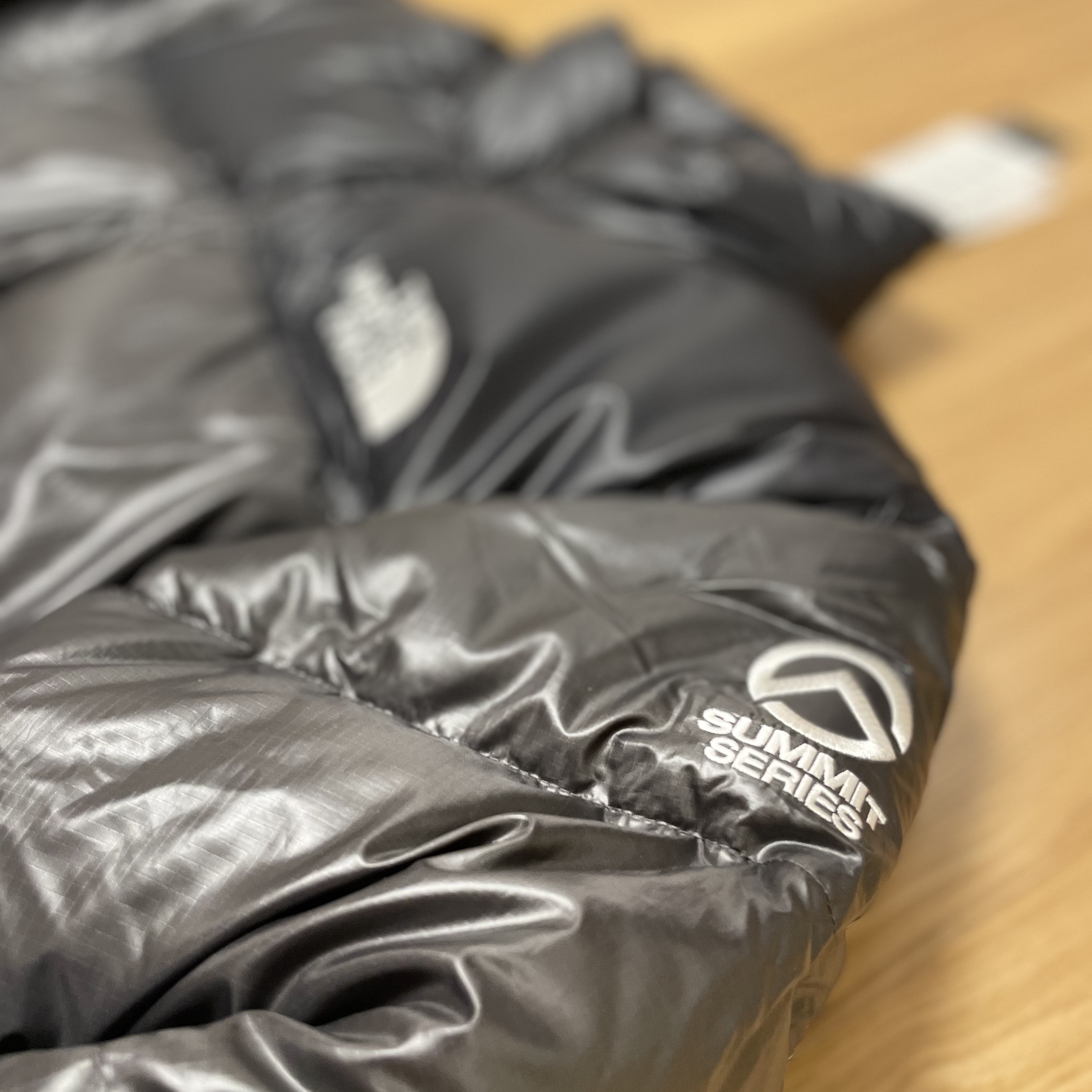 The North Face Quantum Nuptse RDS Down Jacket Silver Gray 착용 스타일 - 3