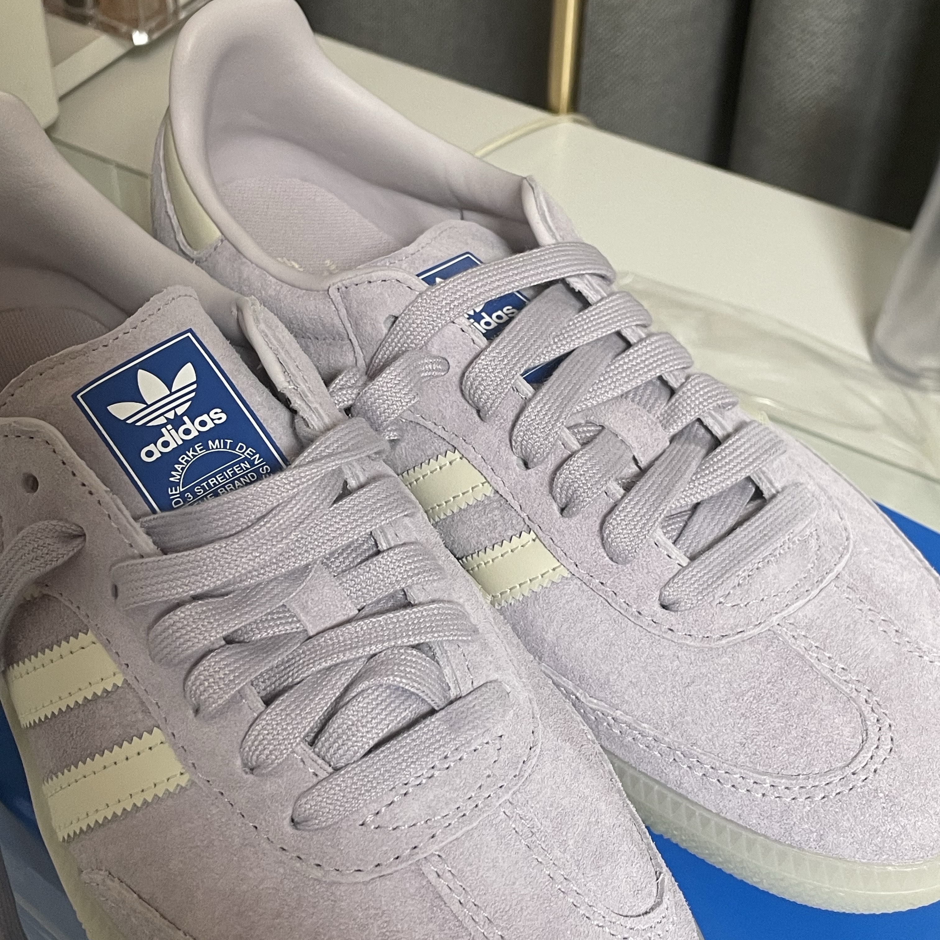 Adidas Samba OG Silver Dawn 착용 스타일