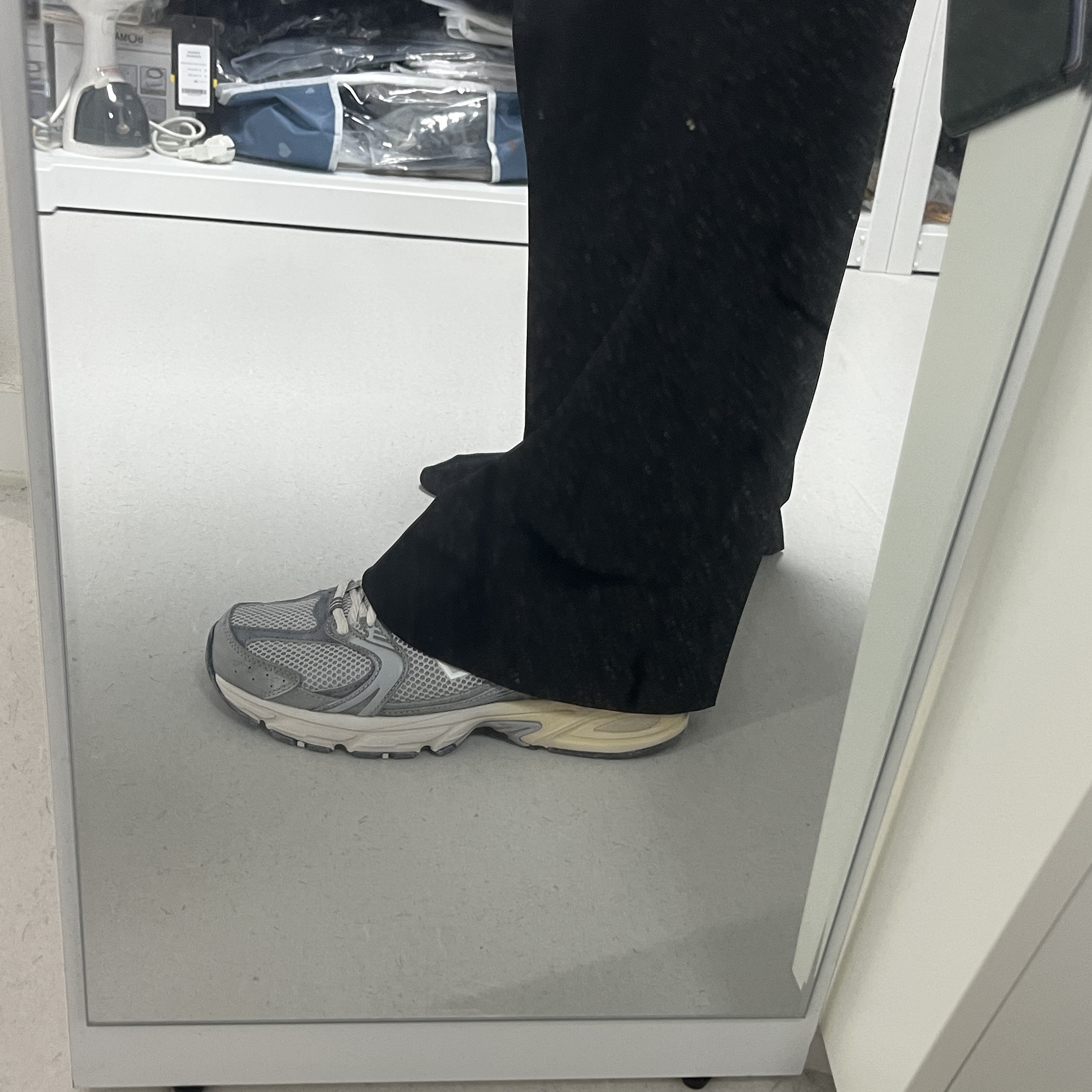New Balance 530 Premium Vintage Grey Matter 착용 스타일 - 3