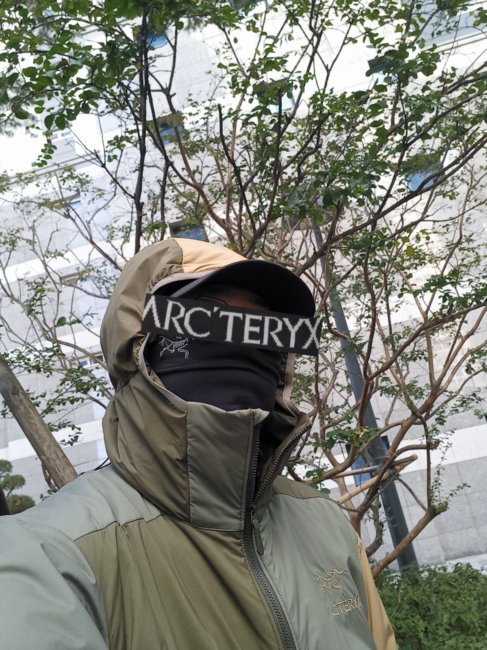 Arc'teryx Atom LT Hoody Tatsu Forage, Arc'teryx Small Bird Cap Black 착용 스타일 - 1