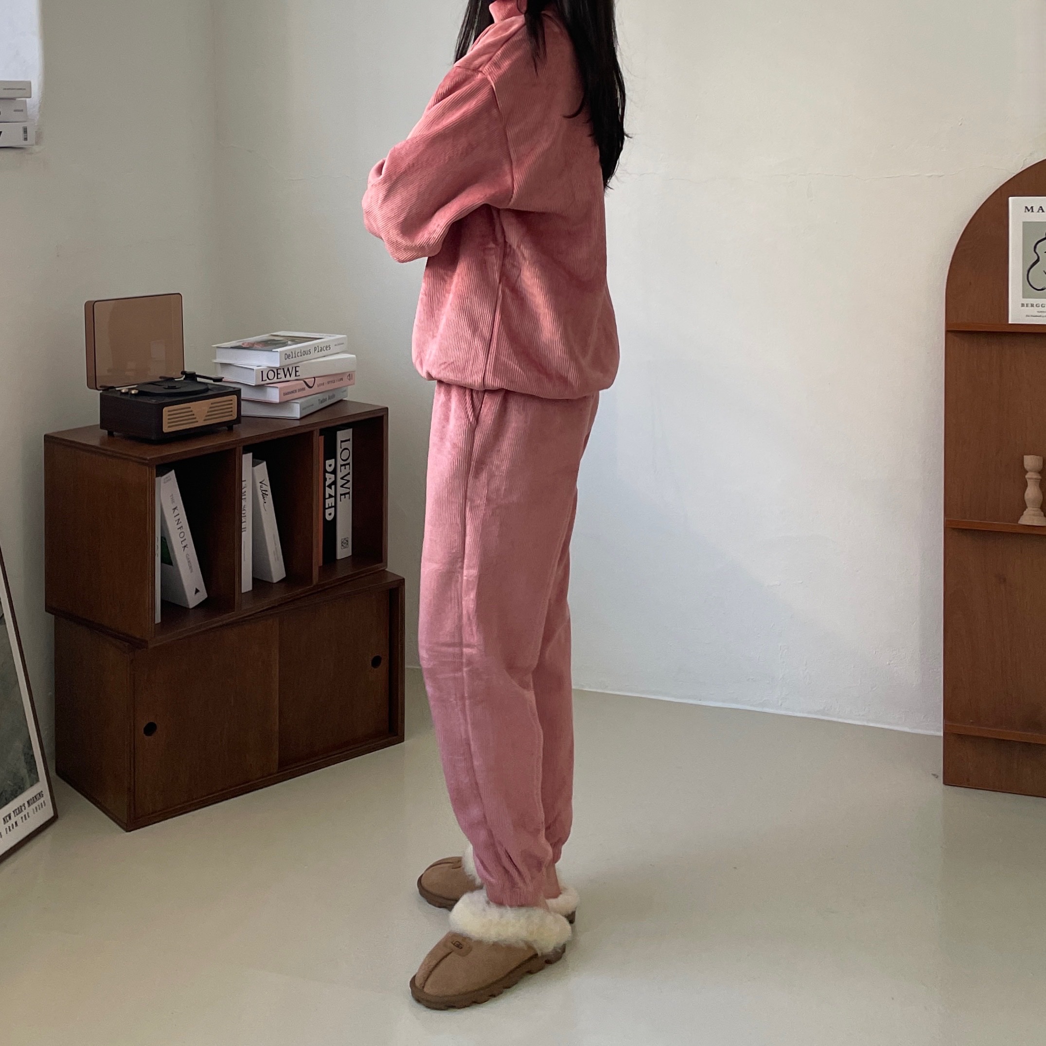 (W) UGG Coquette Slipper Chestnut 착용 스타일 - 5