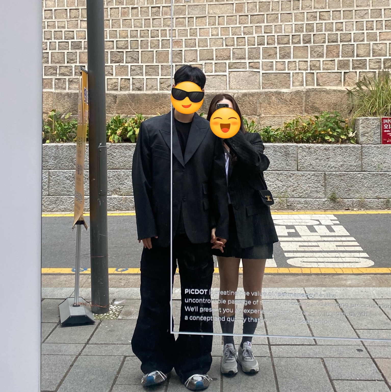 Balenciaga 3XL Sneakers Worn Out Grey White Blue, Nike x Sacai x Fragment LDWaffle Light Smoke Grey 착용 스타일 - 1