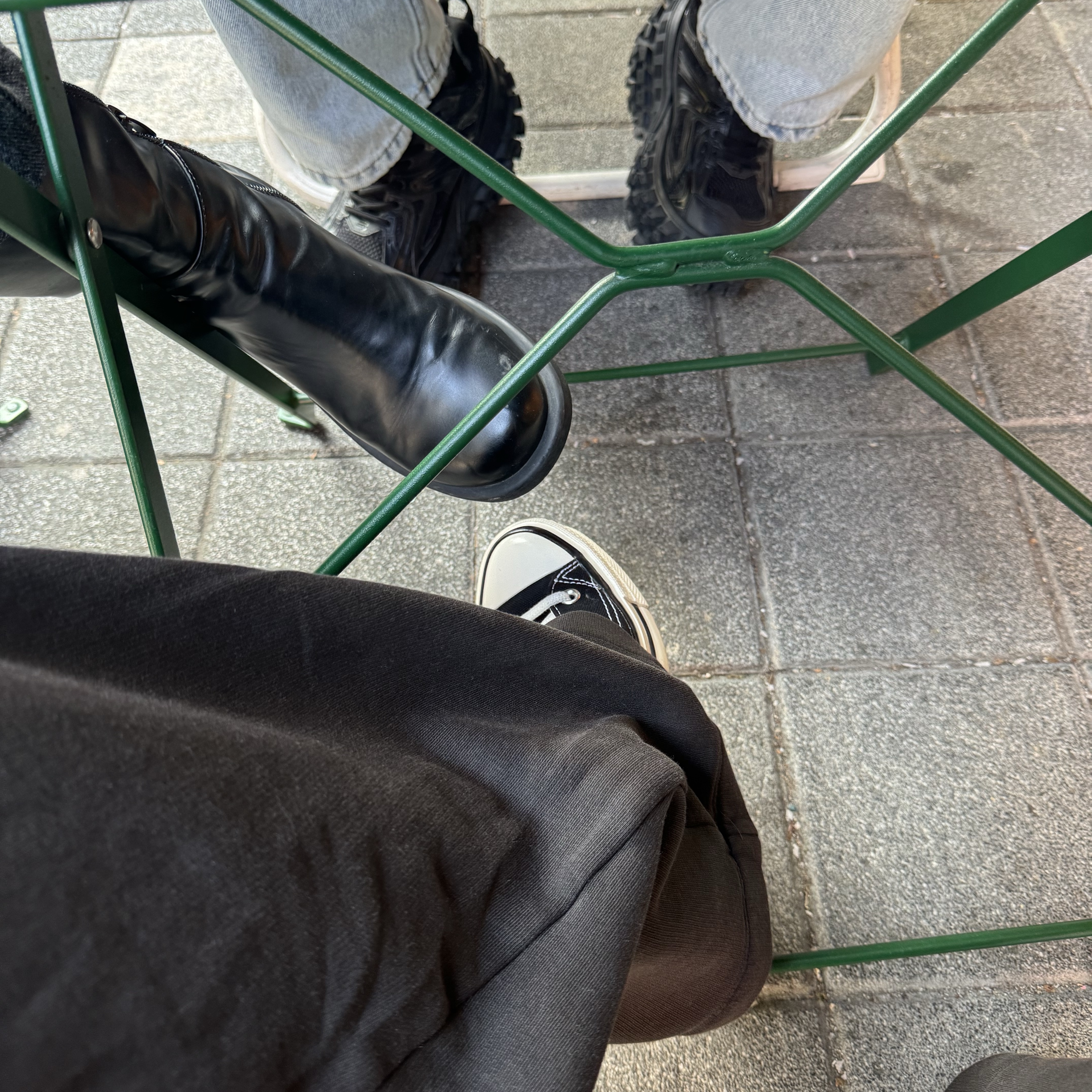 Converse Chuck 70 High Plus Black, Balenciaga Defender Sneakers Black 착용 스타일