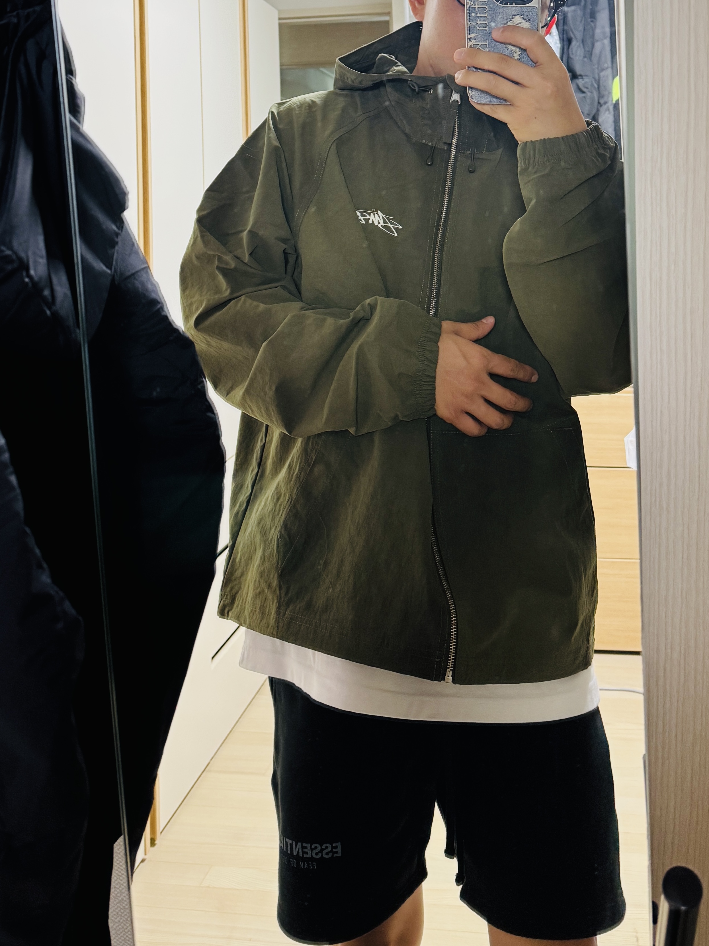 Stussy Wave Dye Beach Shell Jacket Forest Green 착용 스타일 - 1