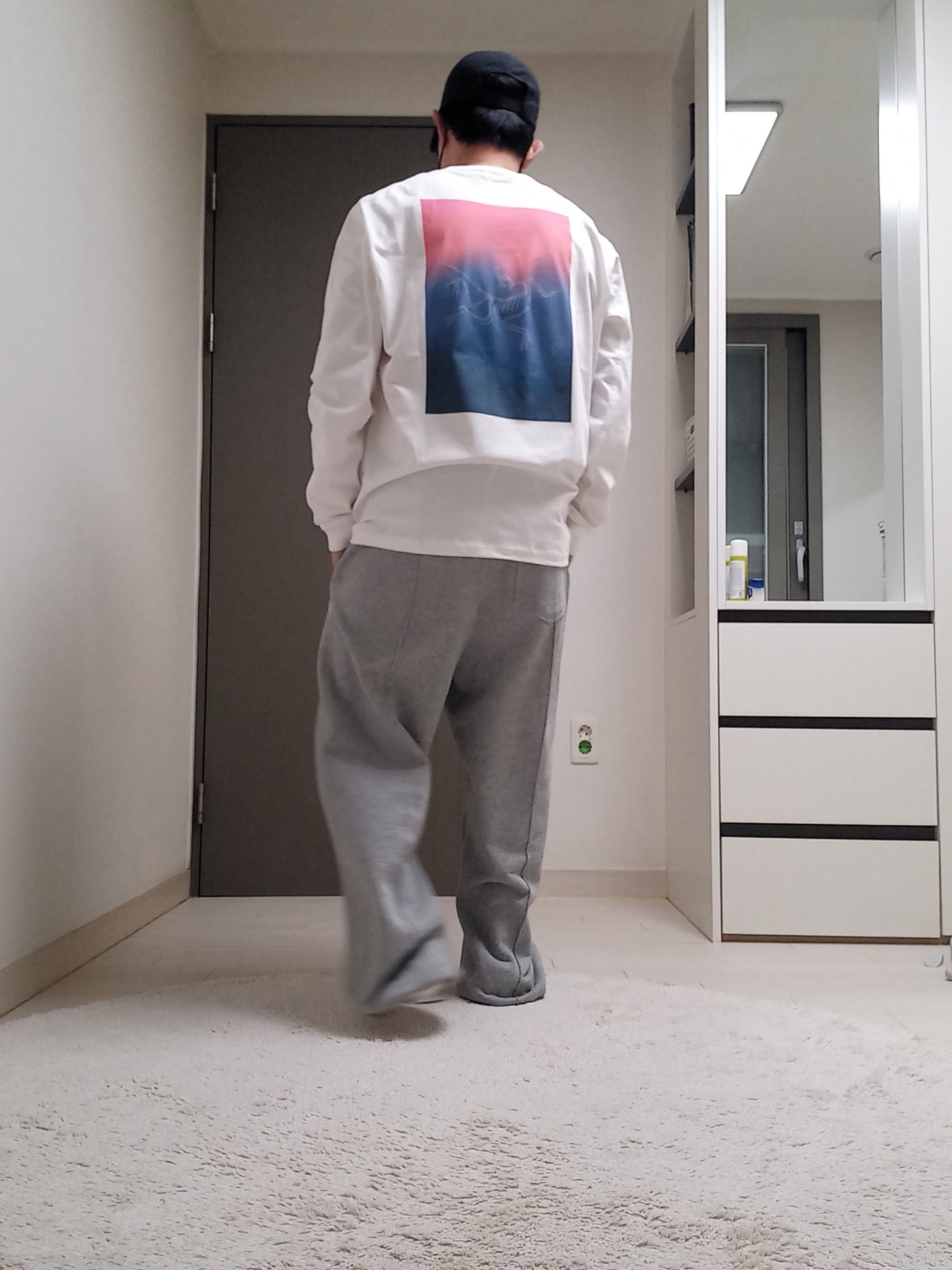 Arc'teryx Kragg Cotton Heatmap LS T-Shirt White Light Multi, Arc'teryx Small Bird Cap Black 착용 스타일 - 1