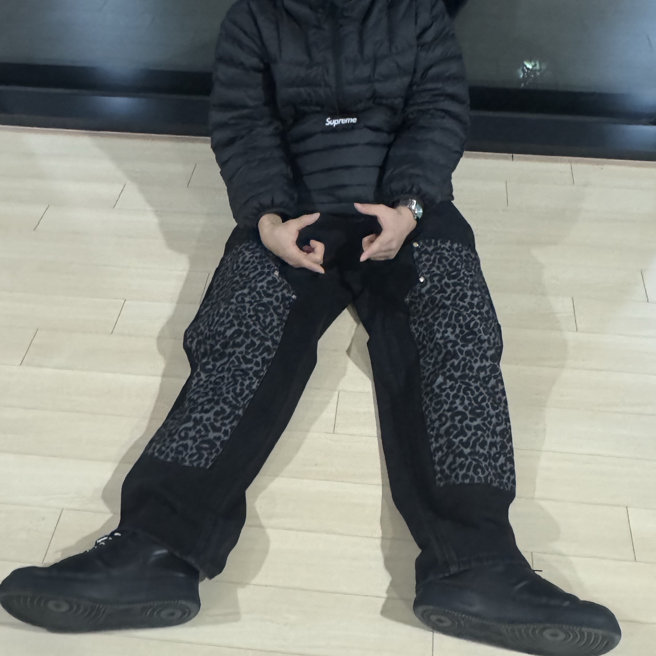 Supreme Micro Down Half Zip Hooded Pullover Black - 24FW, Nike x Supreme Air Force 1 Low Black 착용 스타일 - 1