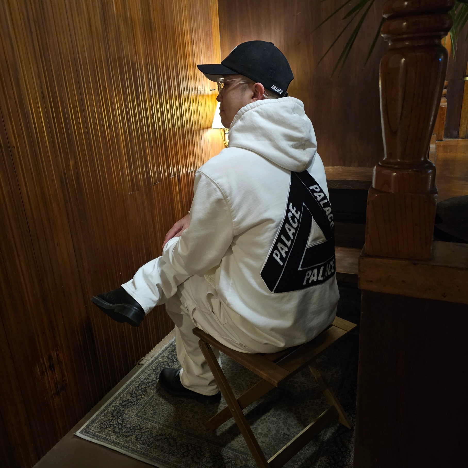 Palace P 6-Panel Black - 24FW, Palace Tri-Chenille Hood White - 21FW 착용 스타일