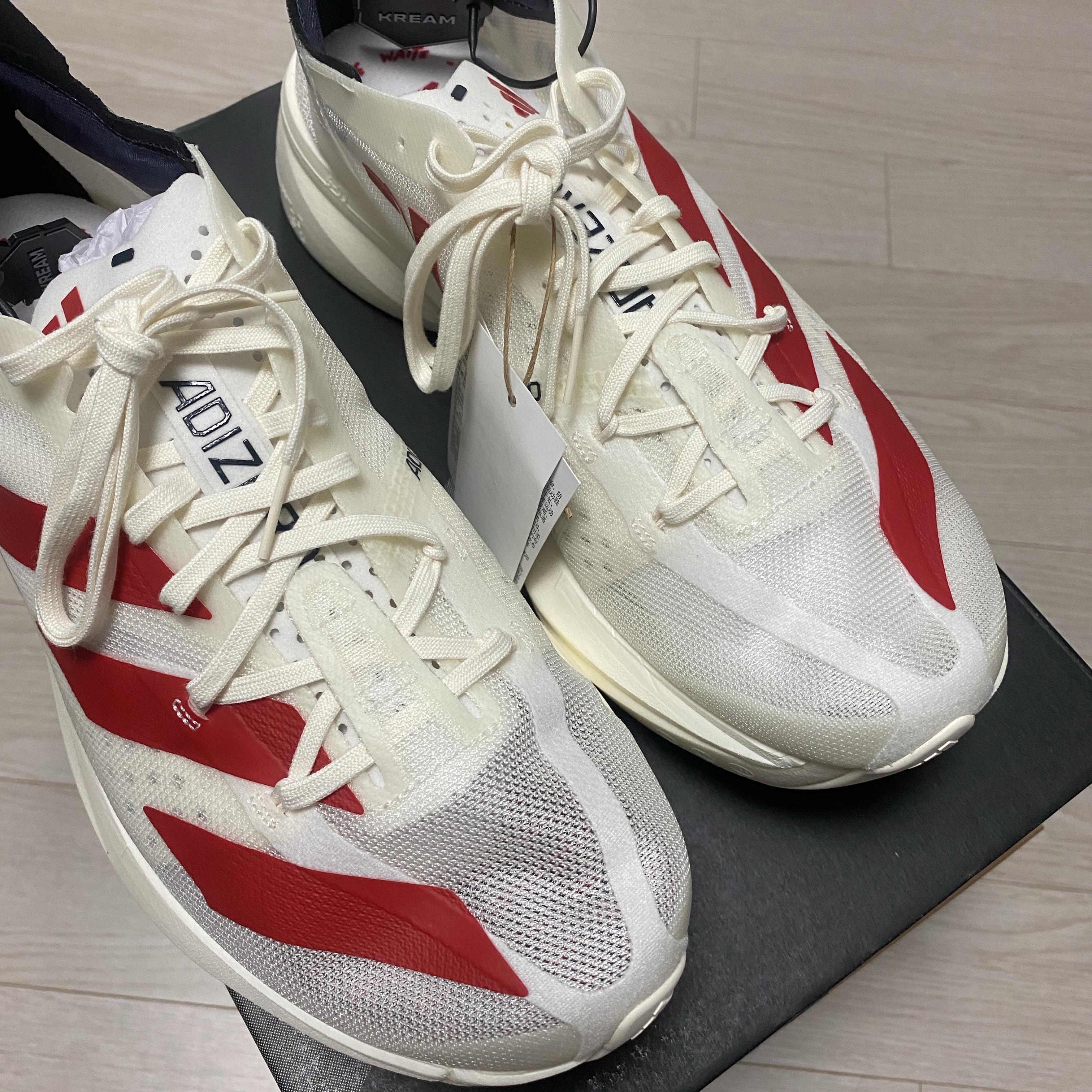 Adidas Adizero Adios Pro 3 Off White Better Scarlet 착용 스타일 - 4